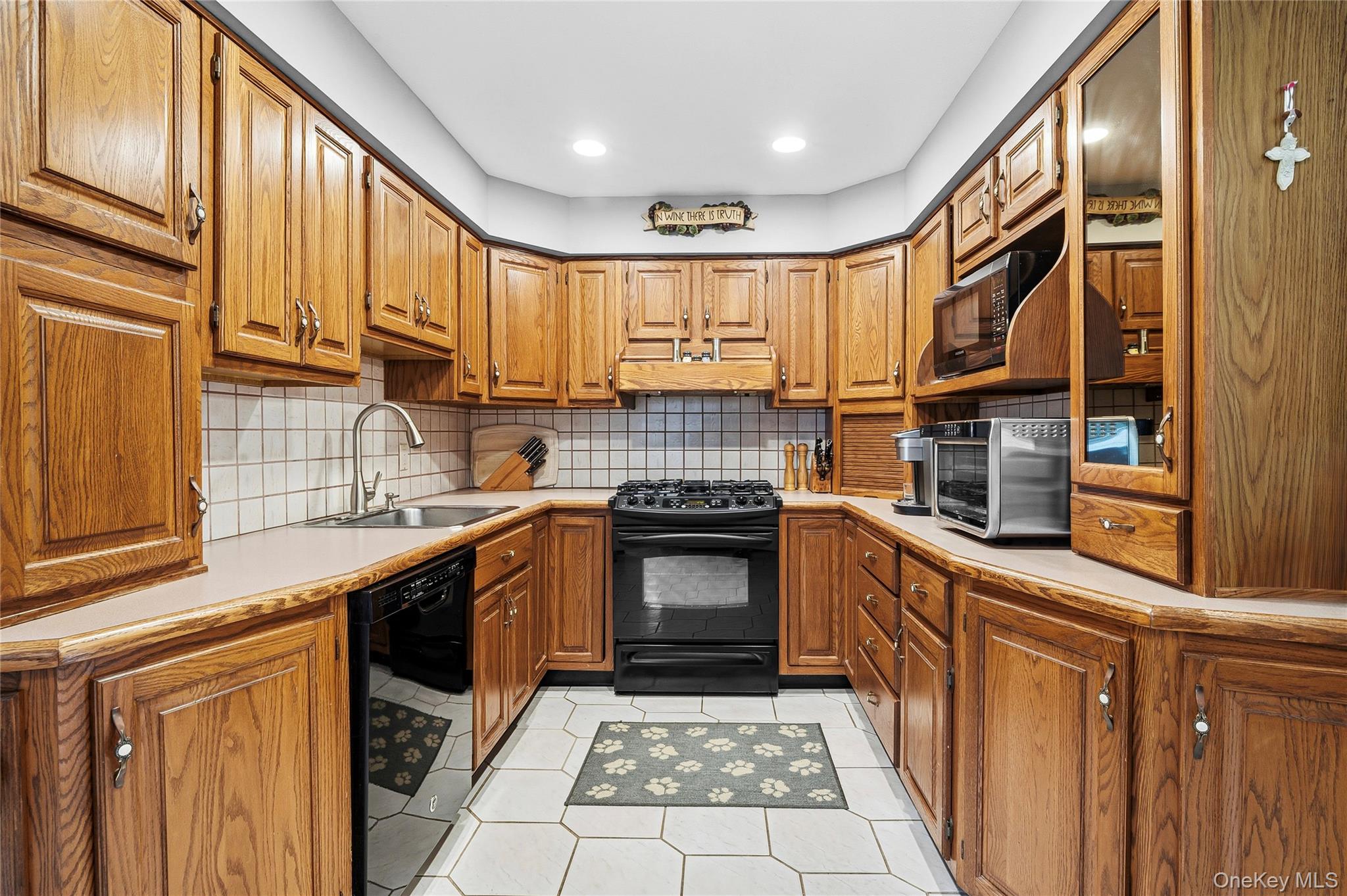 70 Birch Street Property Photo 15