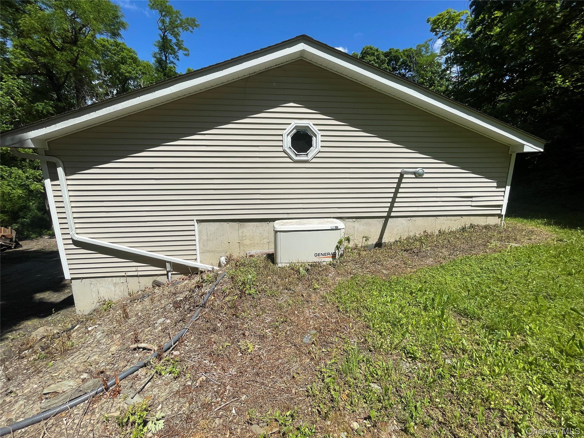 176 Downing Road Property Photo 5