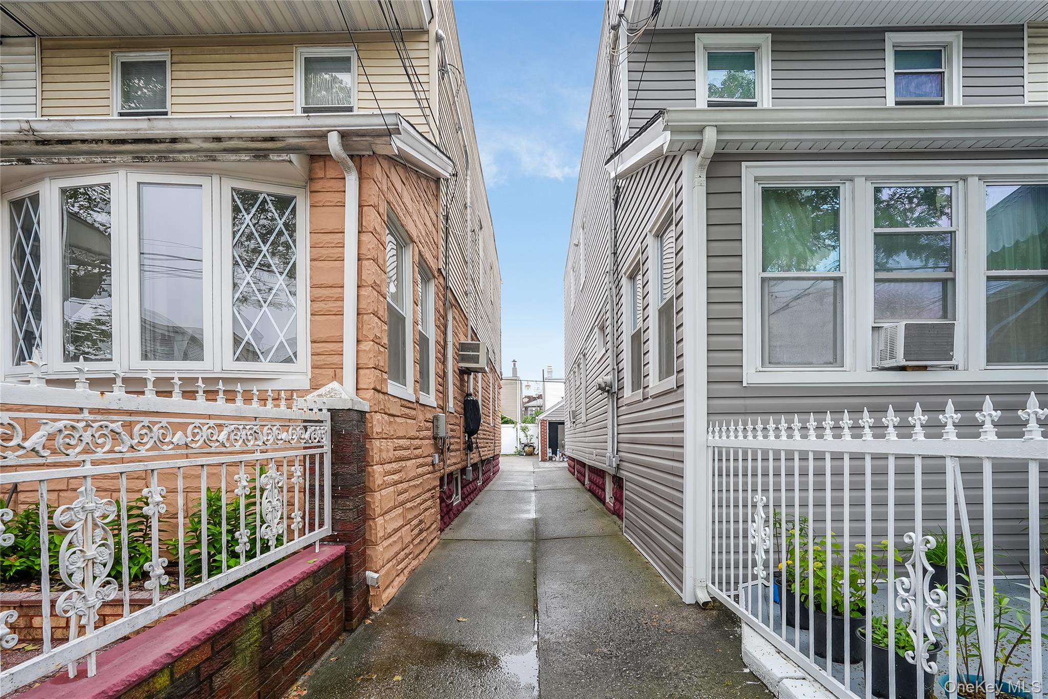10327 109th Street Property Photo 4