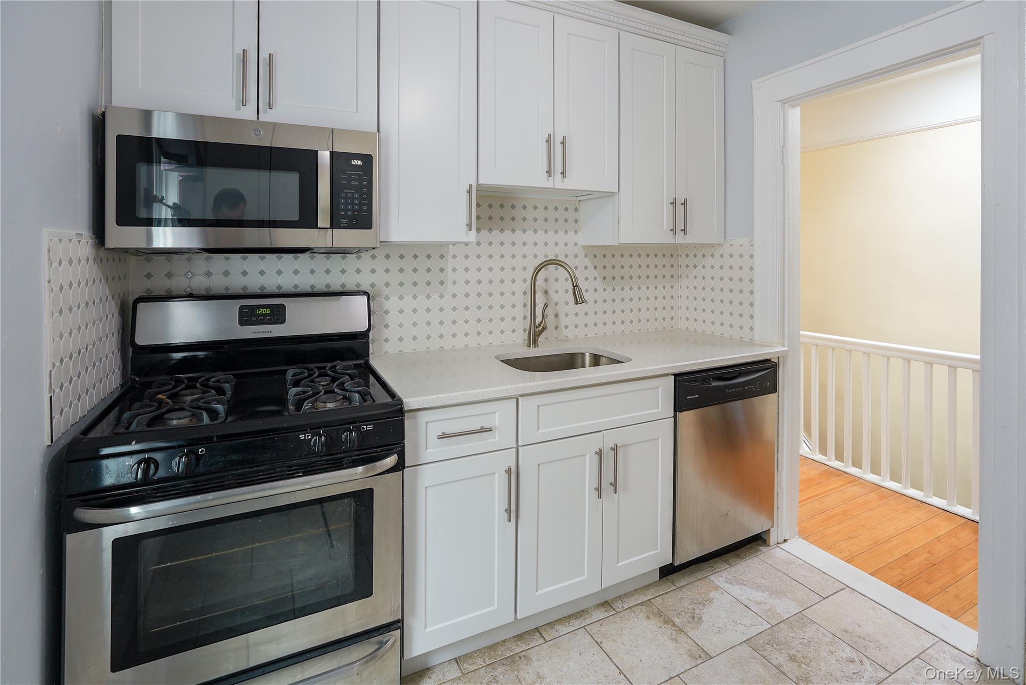 10327 109th Street Property Photo 15