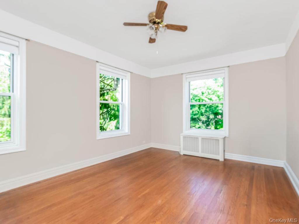 1440 Midland Avenue 5a Property Photo 10
