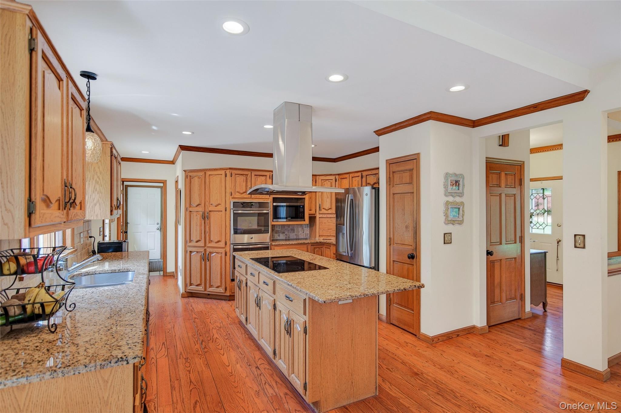 7 Huntington Connecticut Lane Property Photo 11