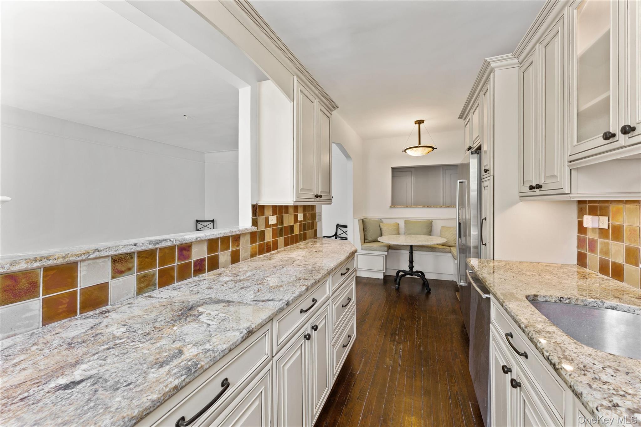 25 Parkview Avenue 2e Property Photo 9