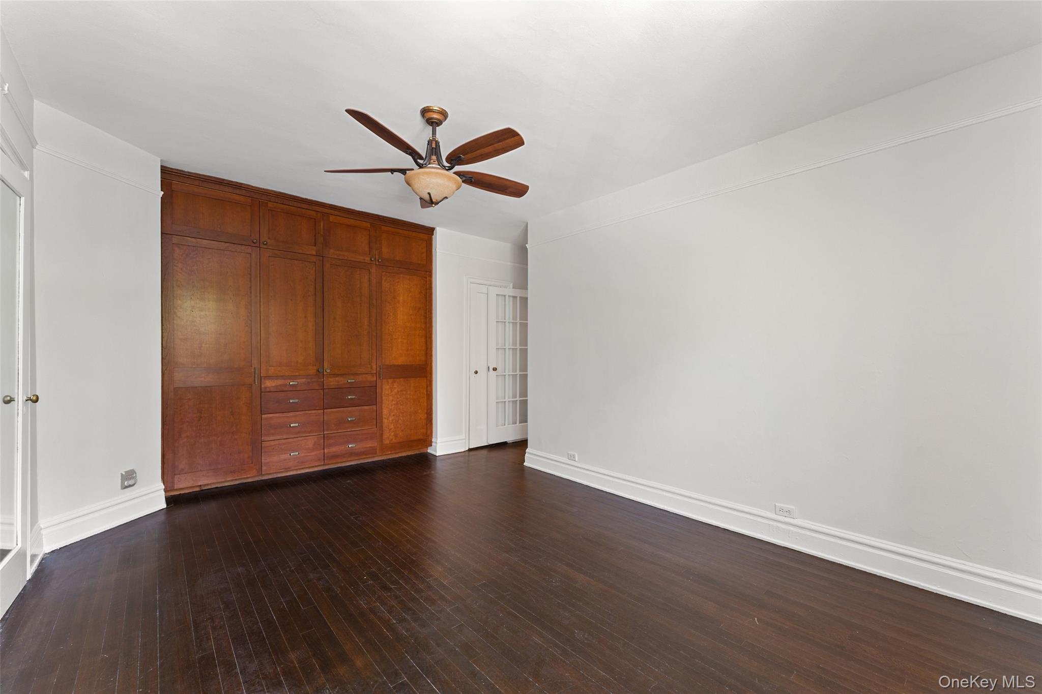 25 Parkview Avenue 2e Property Photo 14