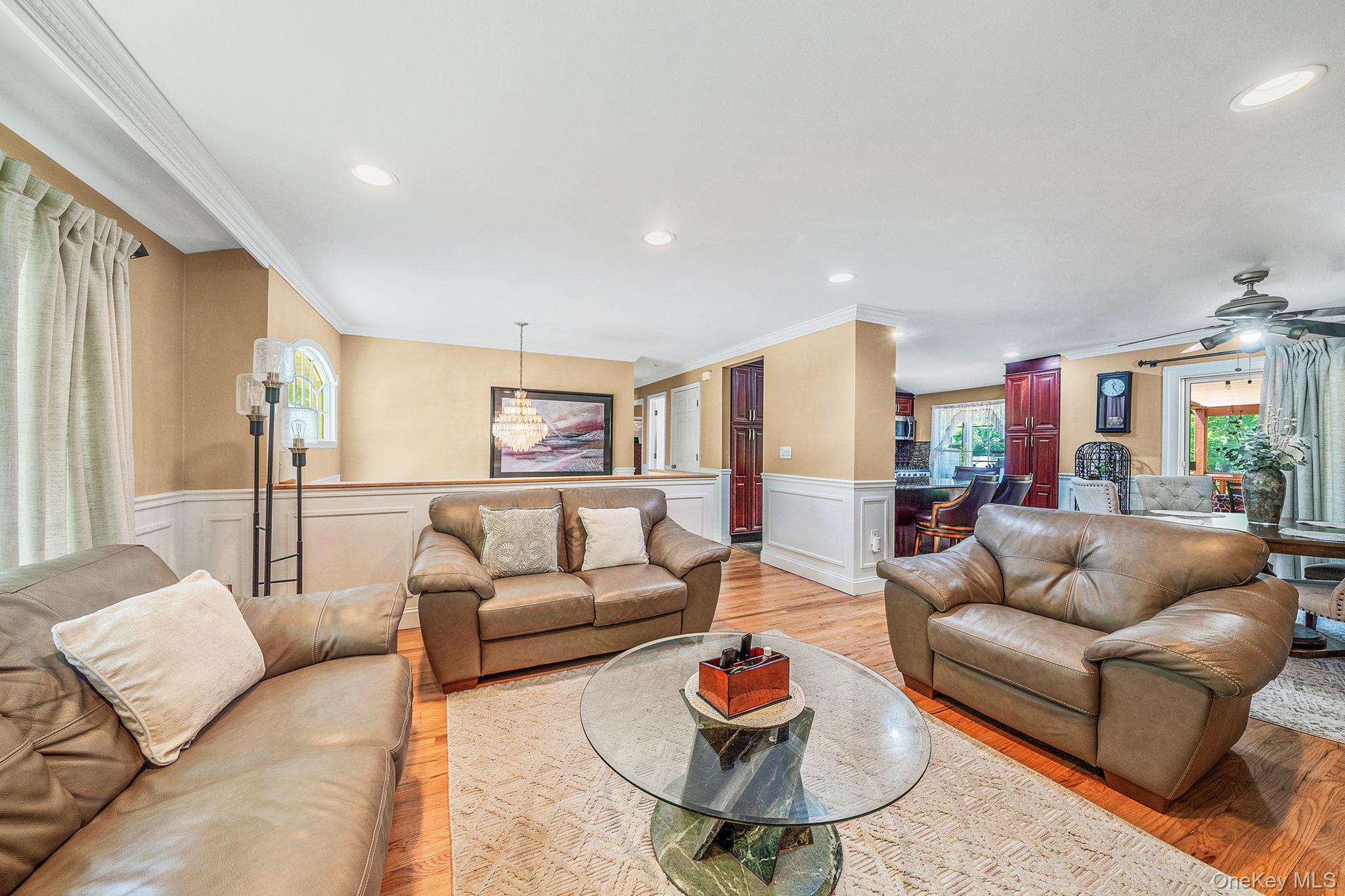 118 Ledgewood Drive Property Photo 18