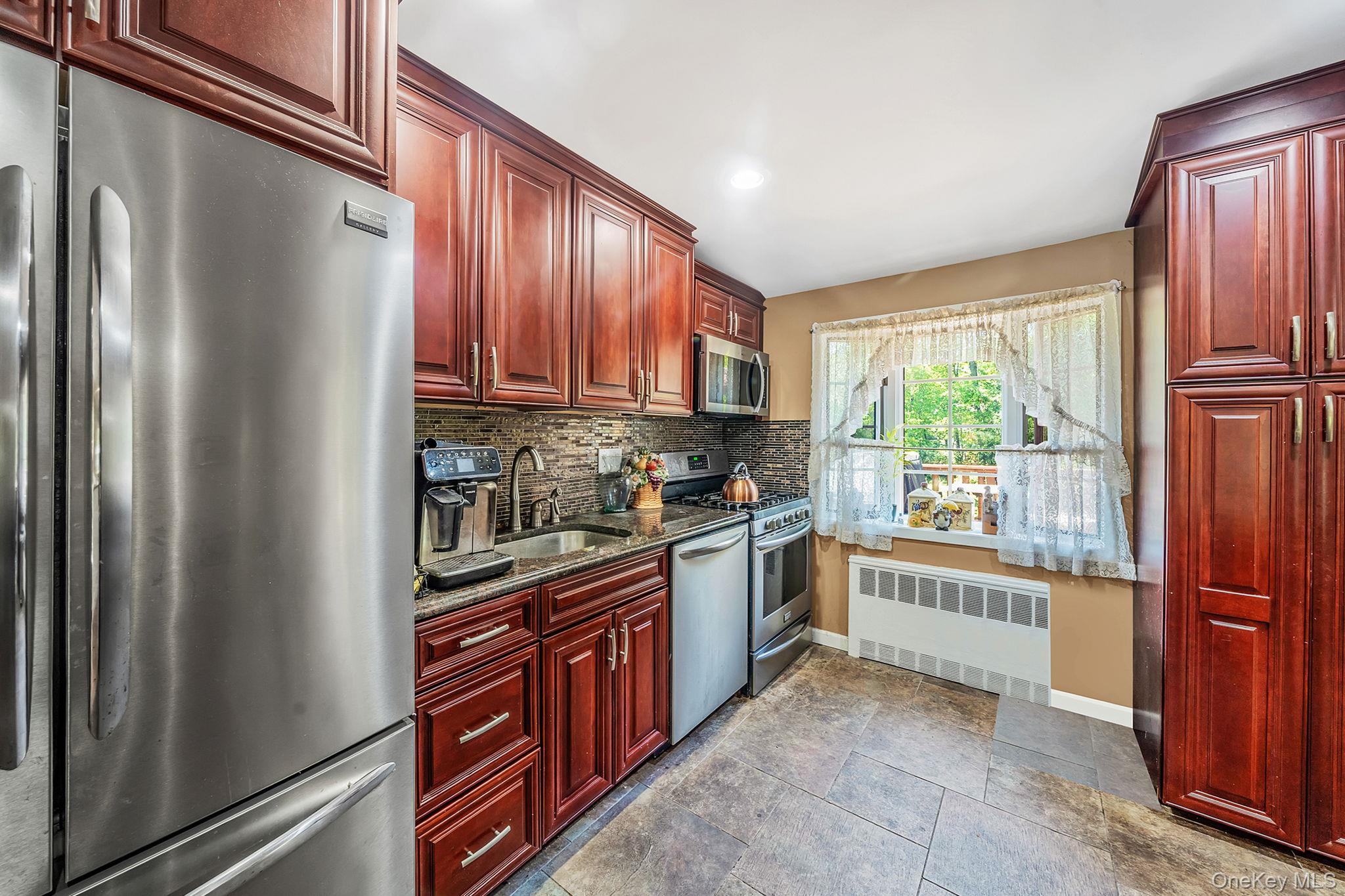 118 Ledgewood Drive Property Photo 25