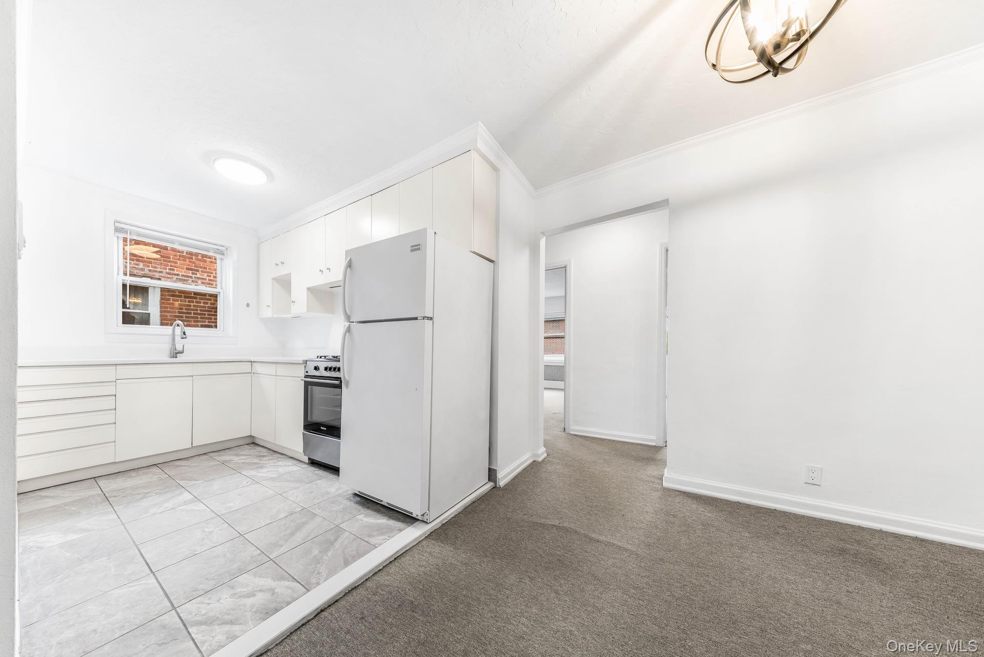 8318 164 Street Property Photo 17