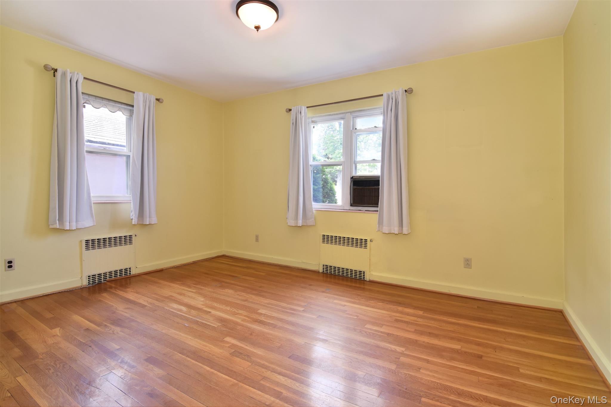 73 Lincoln Avenue Property Photo 8