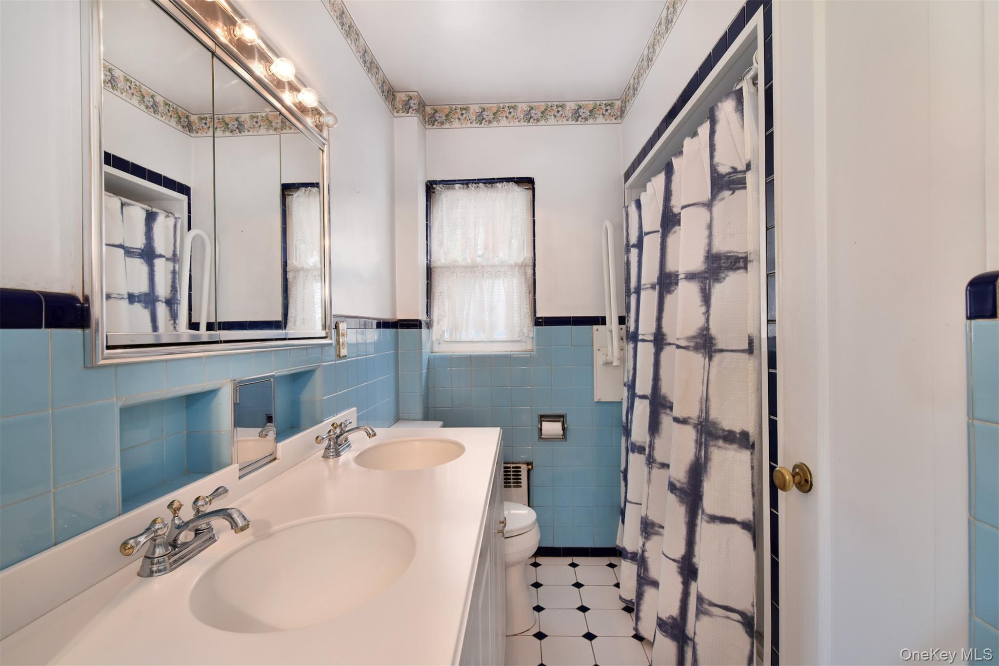 73 Lincoln Avenue Property Photo 13