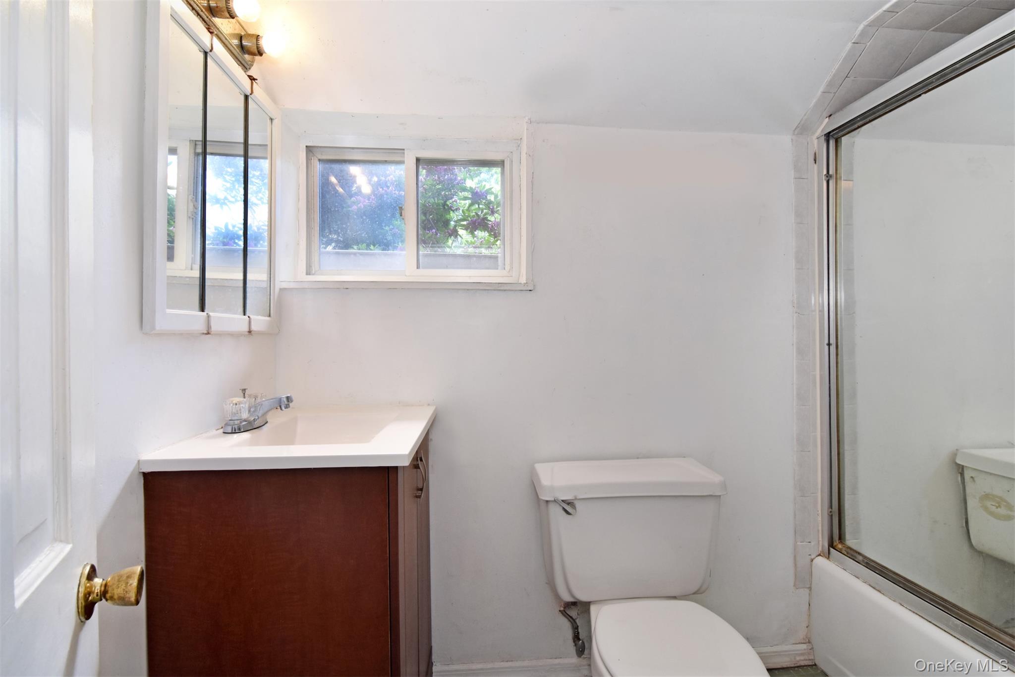 73 Lincoln Avenue Property Photo 19