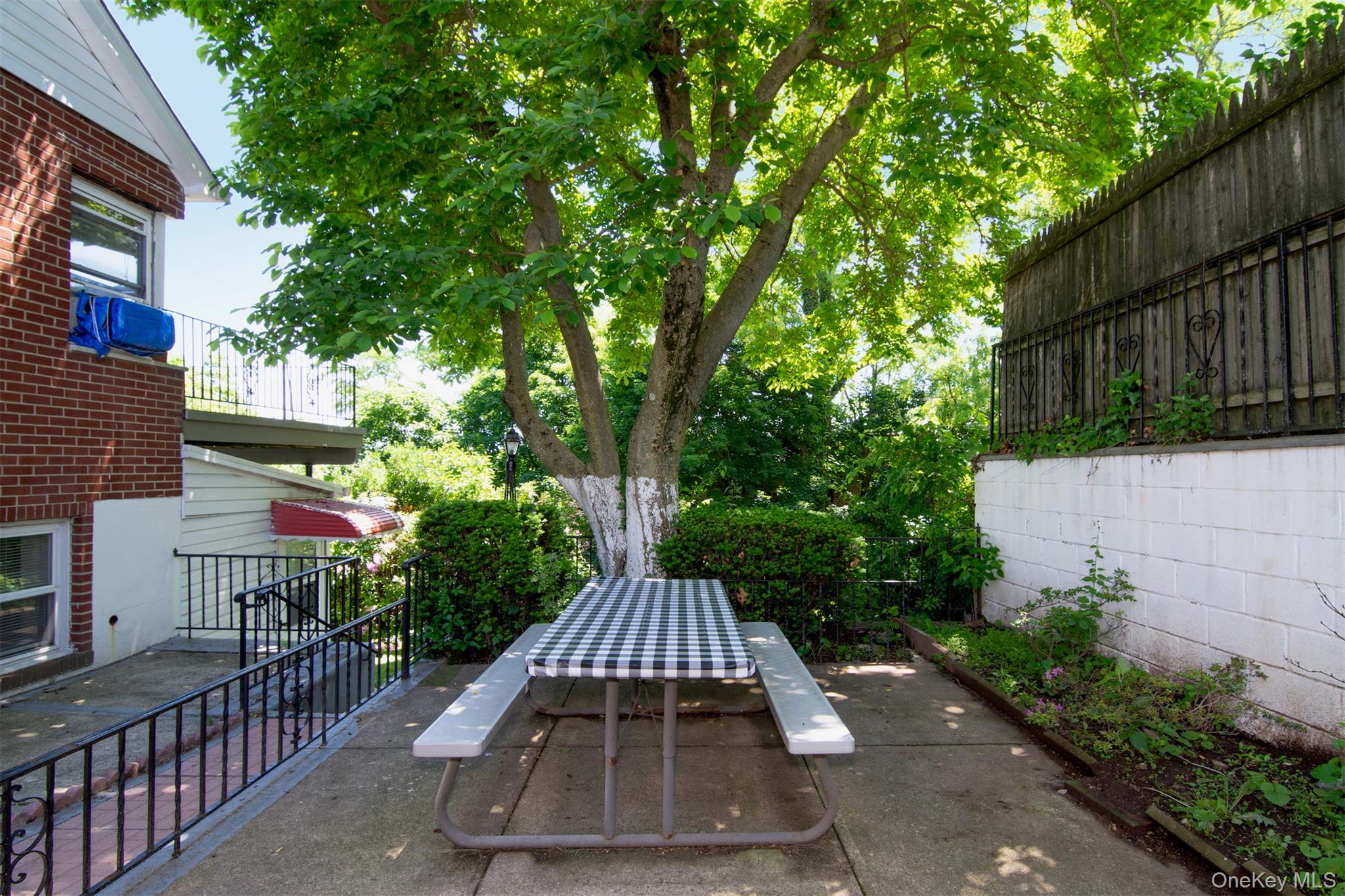 73 Lincoln Avenue Property Photo 33