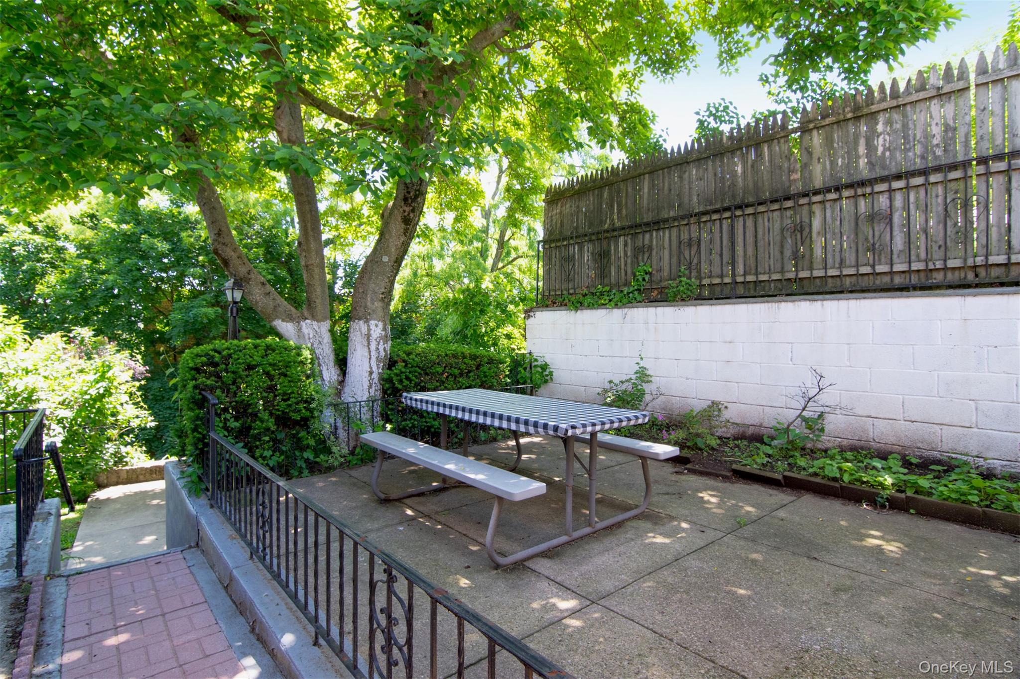 73 Lincoln Avenue Property Photo 34