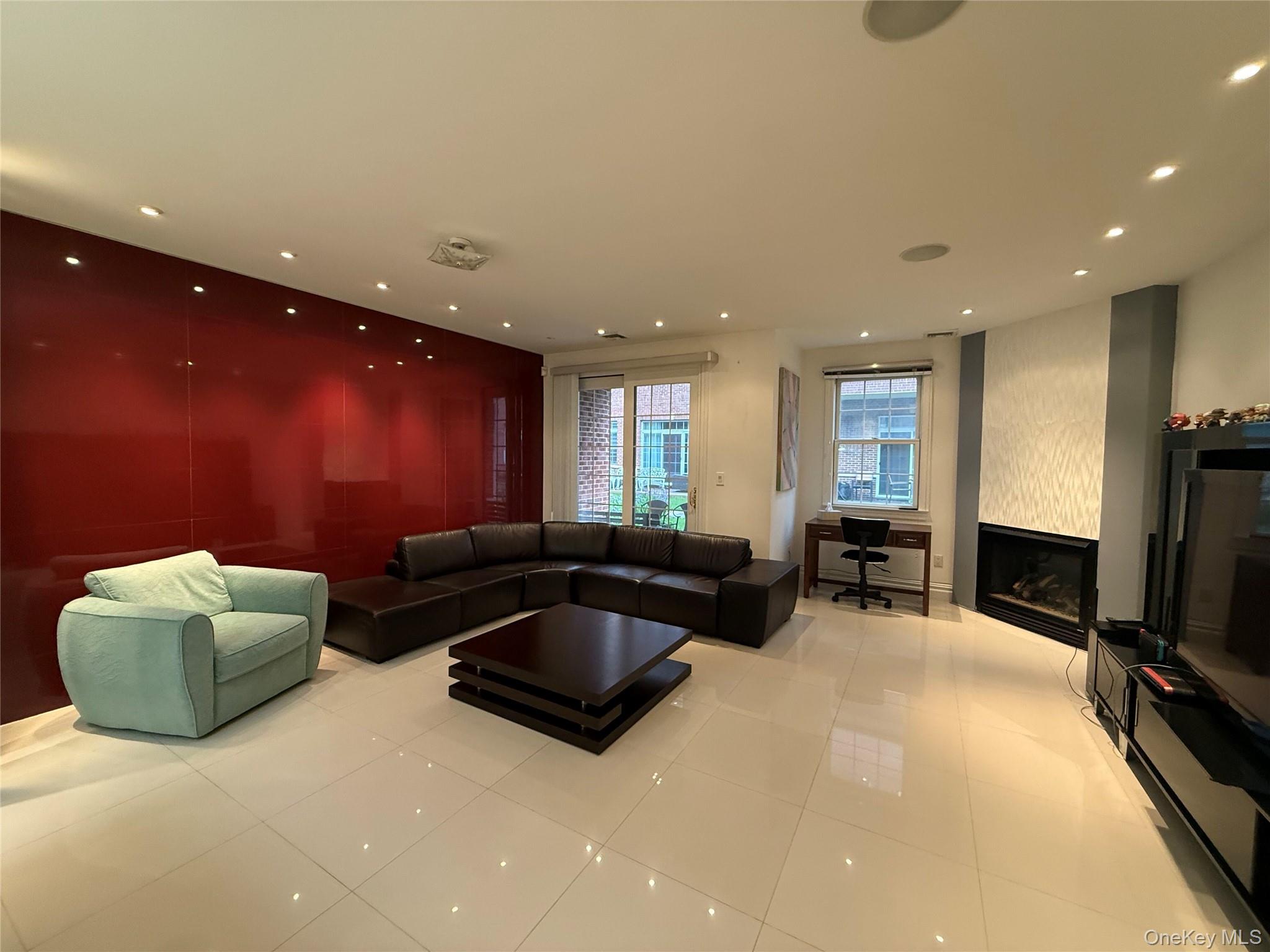 40 Portico Place Property Photo 3