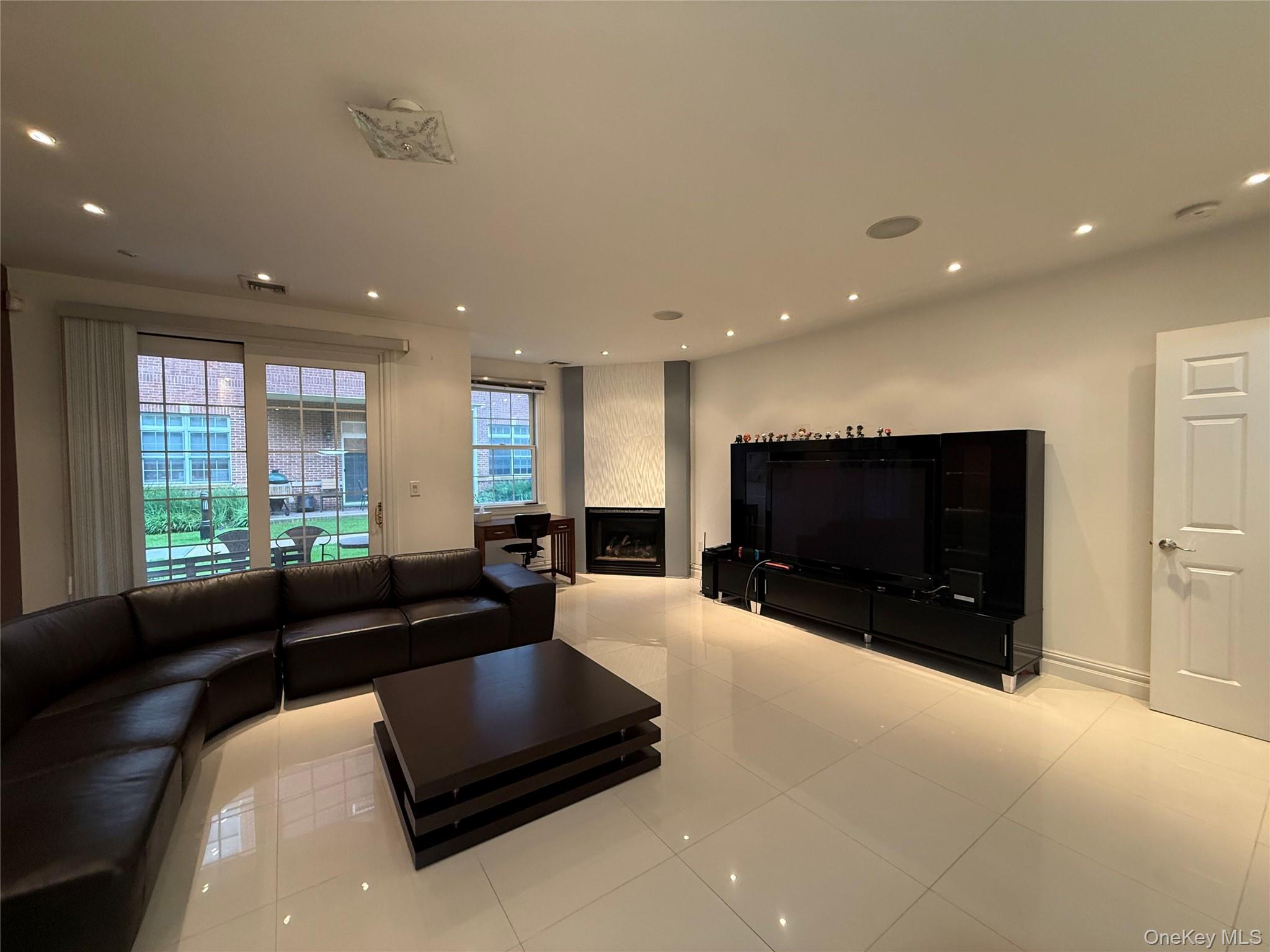 40 Portico Place Property Photo 6