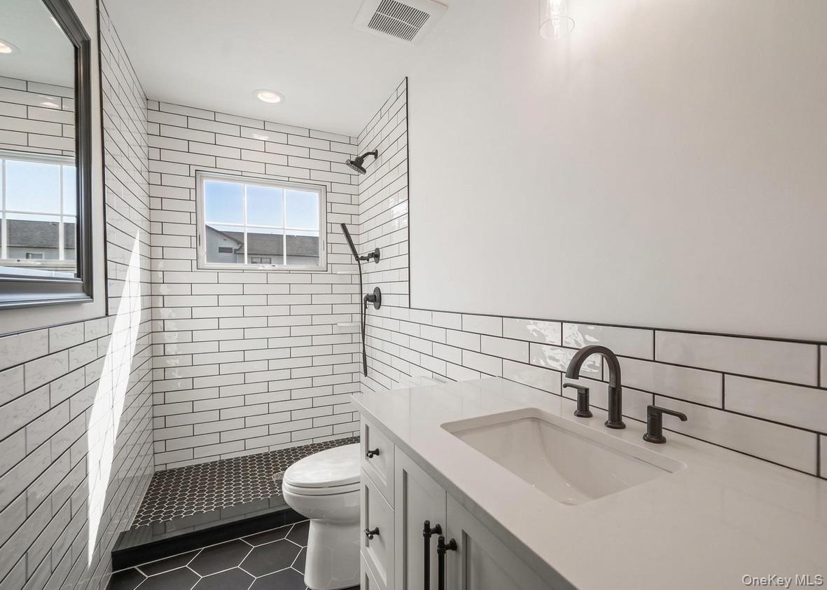 66 Euclid Avenue Property Photo 7