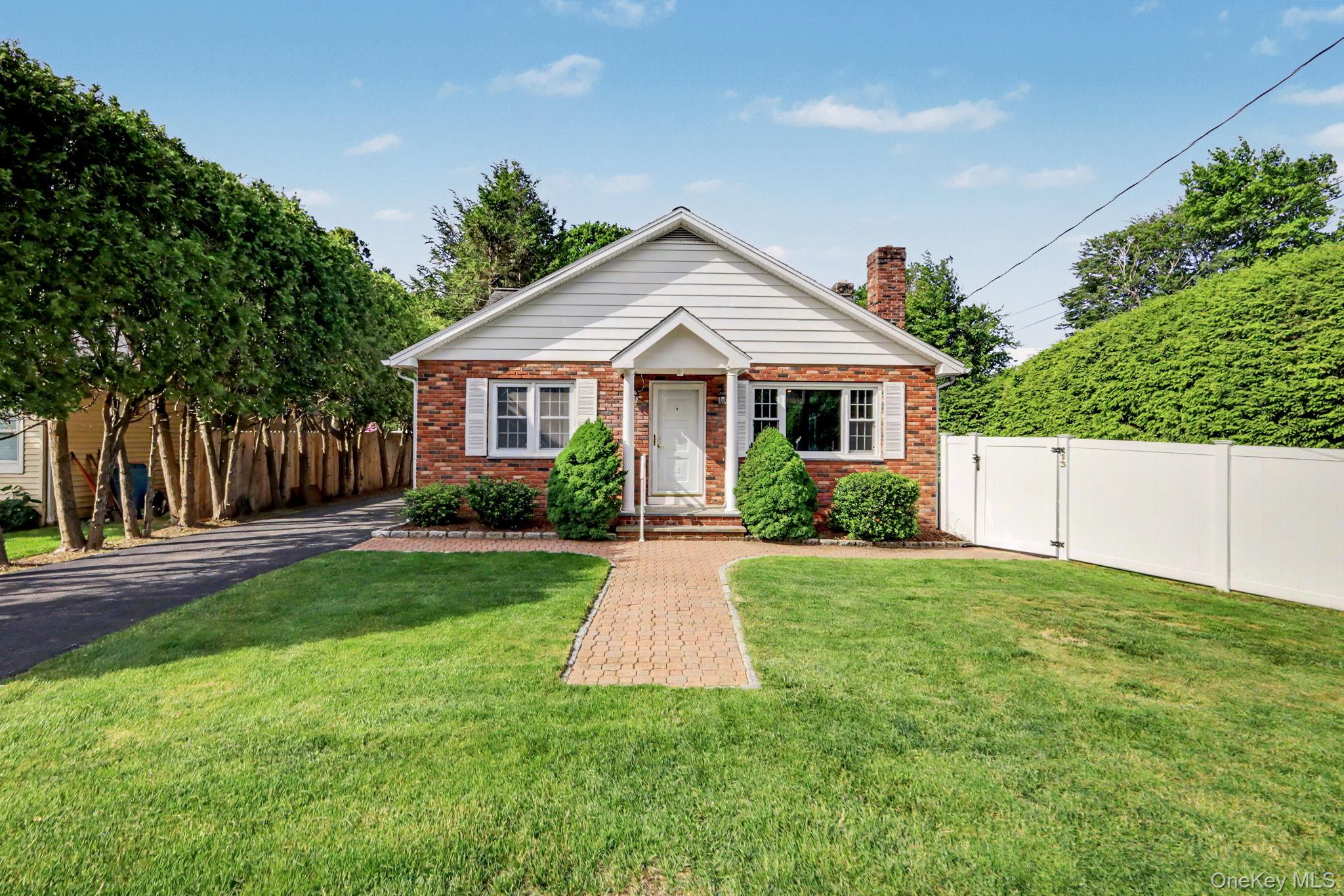 13 Dellworth Drive Property Photo 2