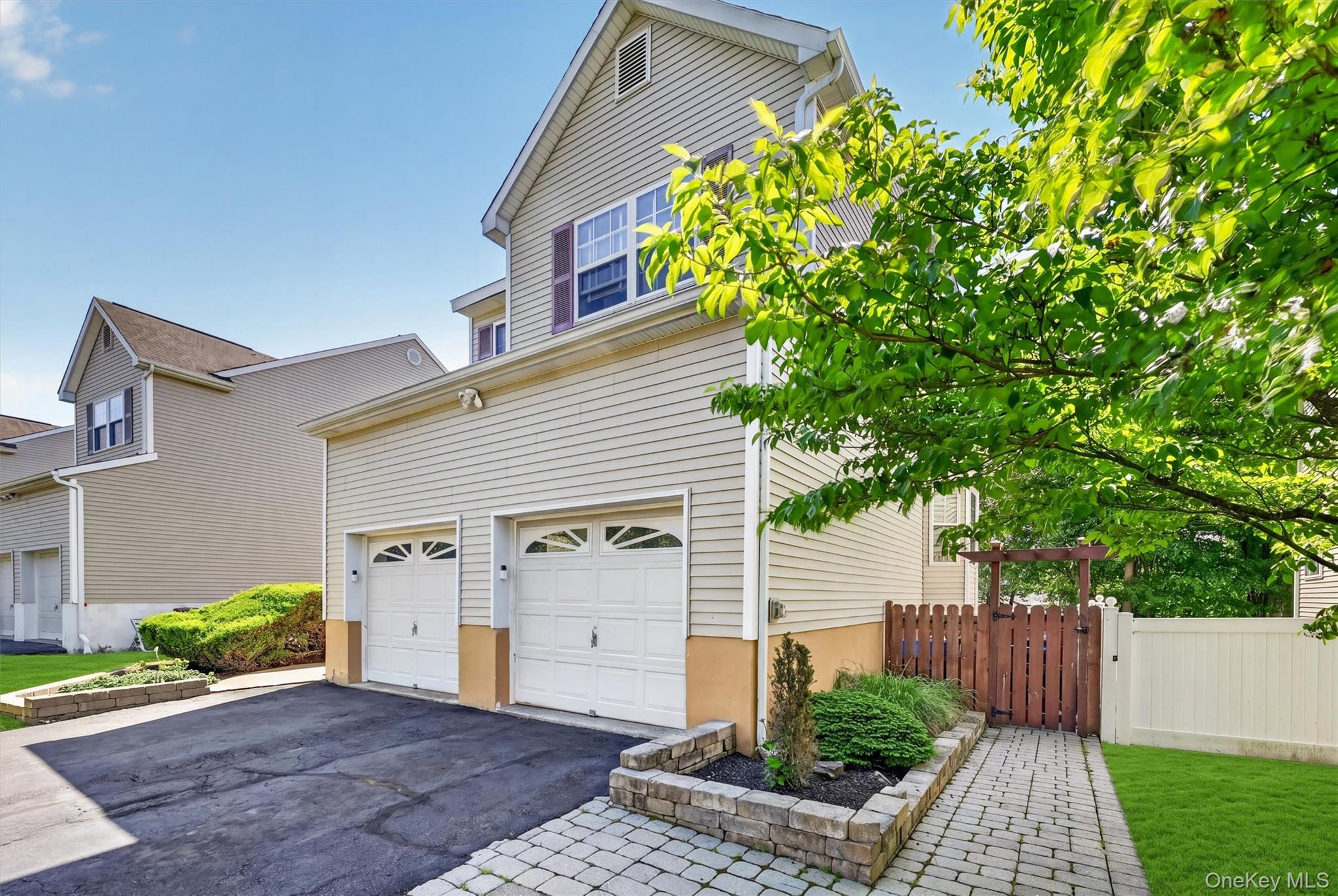 20 Alexander Drive Property Photo 4