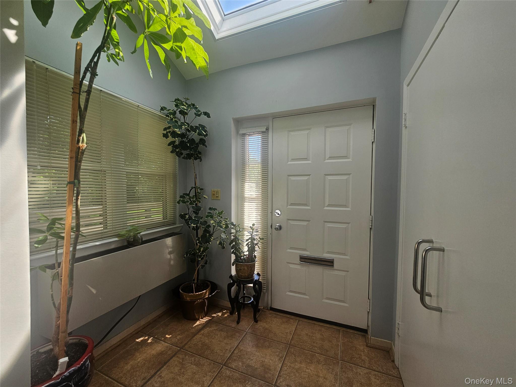 1337 Broadway C10 Property Photo 2
