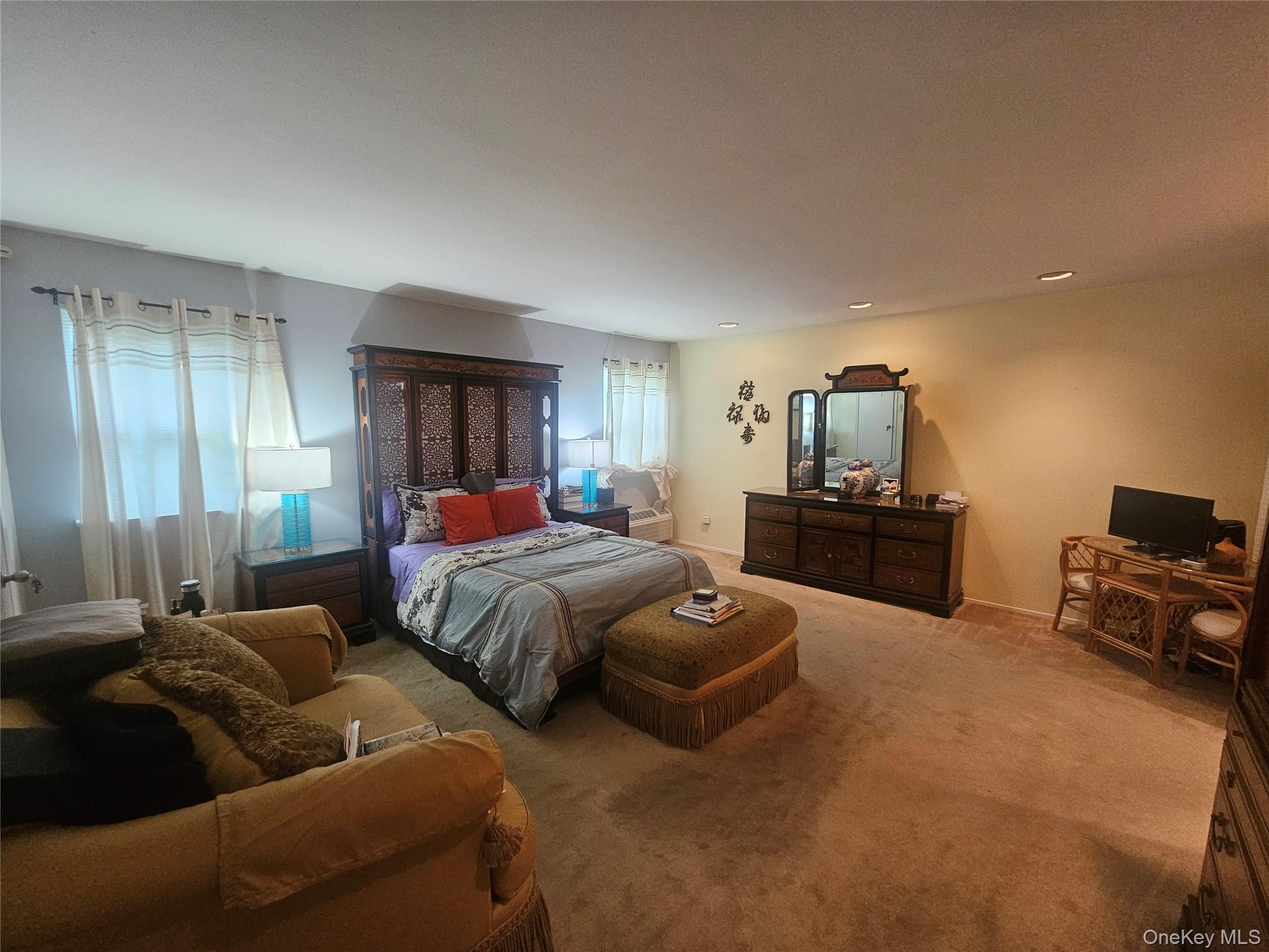 1337 Broadway C10 Property Photo 11