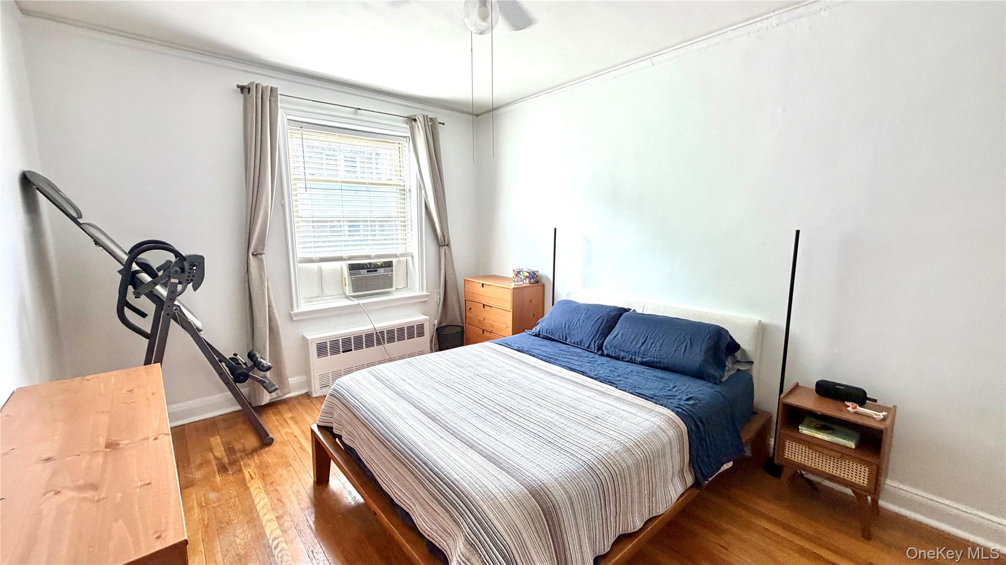 48-42 44th Street 6g Property Photo 6
