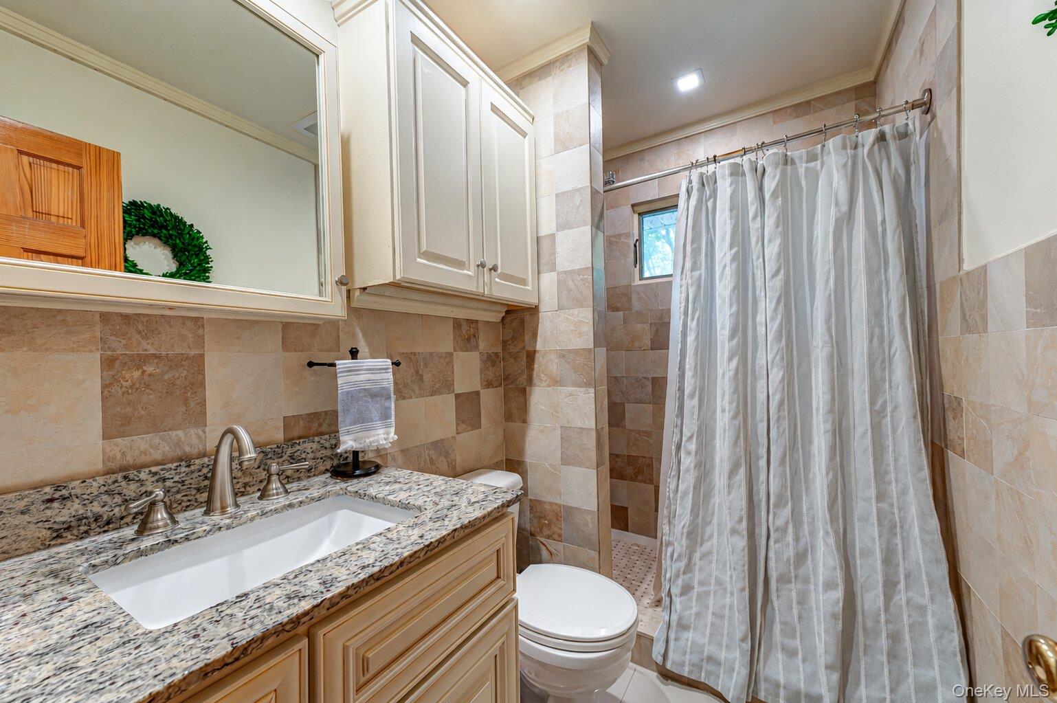 480 Miller Place Road Property Photo 10