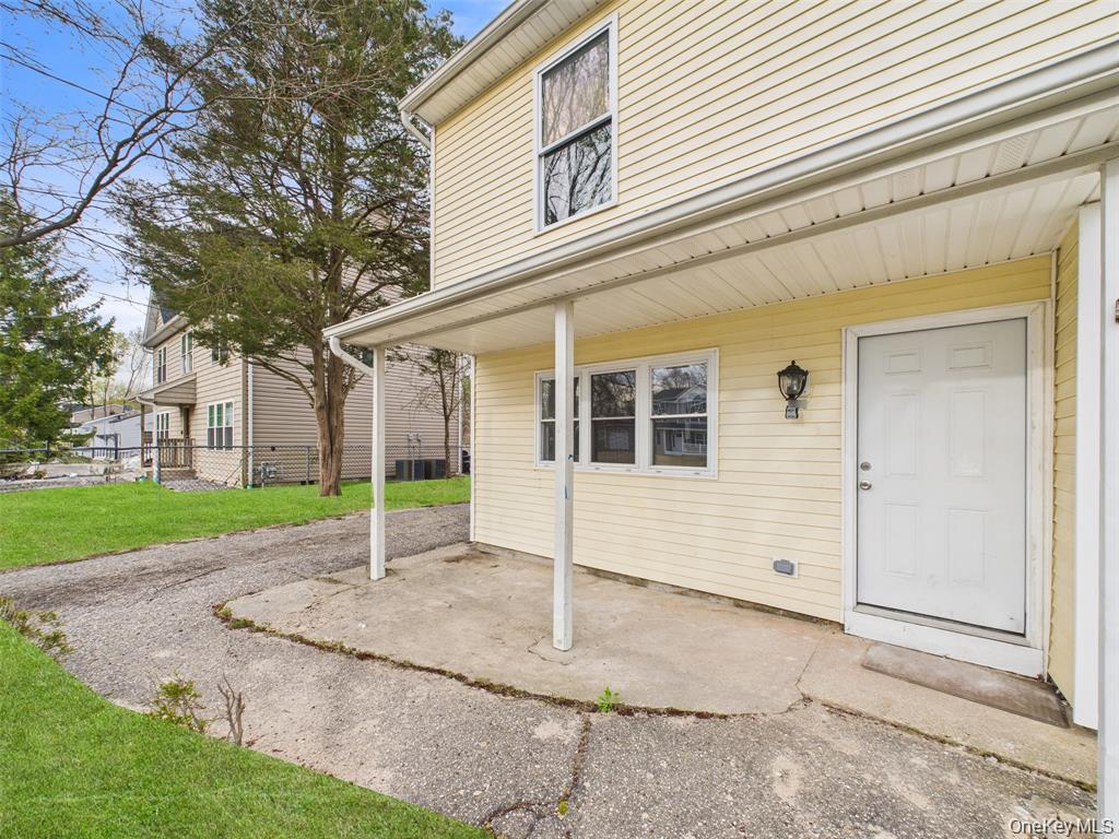 613 Bourdois Avenue Property Photo 4