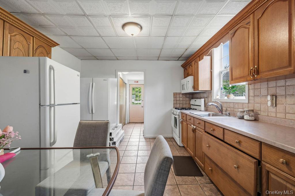 29 Blauvelt Avenue Property Photo 11