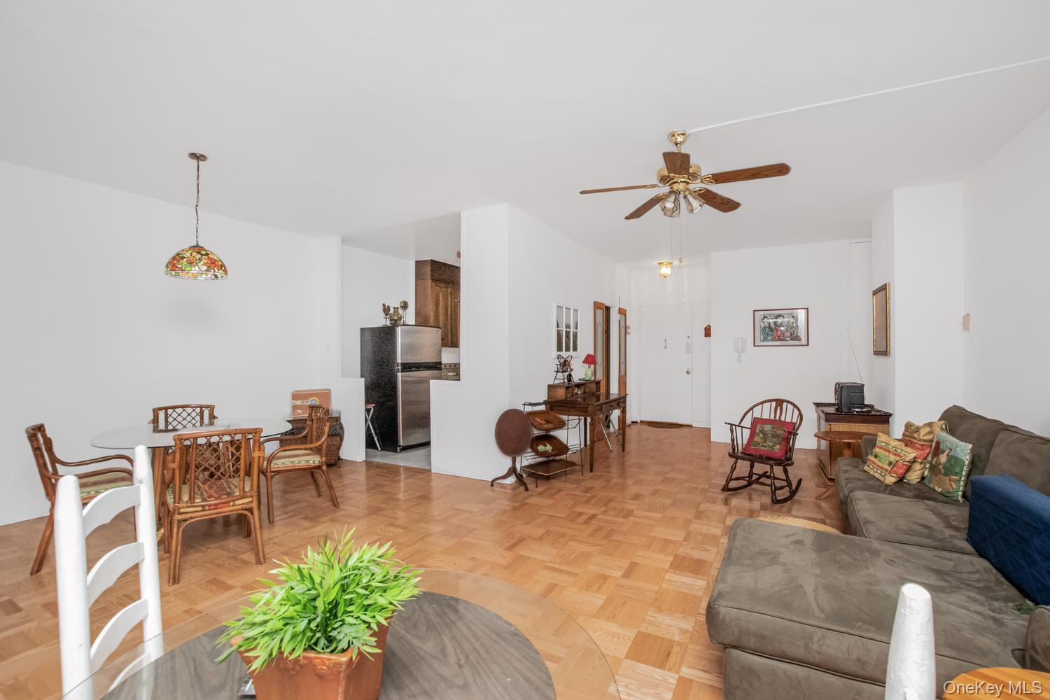 2500 Johnson Avenue 1l Property Photo 6