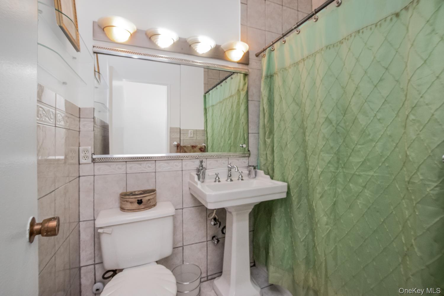 2500 Johnson Avenue 1l Property Photo 10