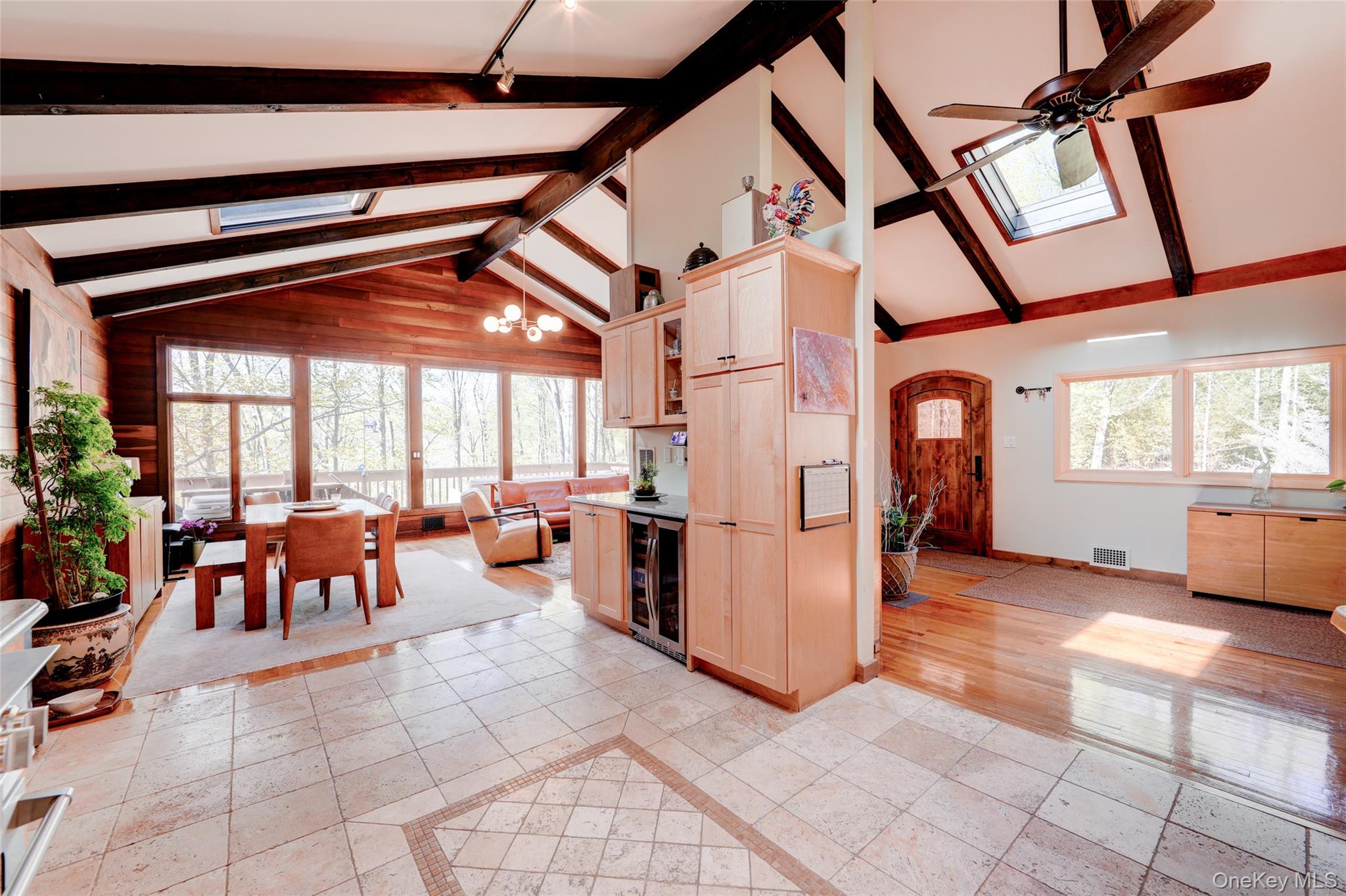 380 Long Ridge Road Property Photo 6