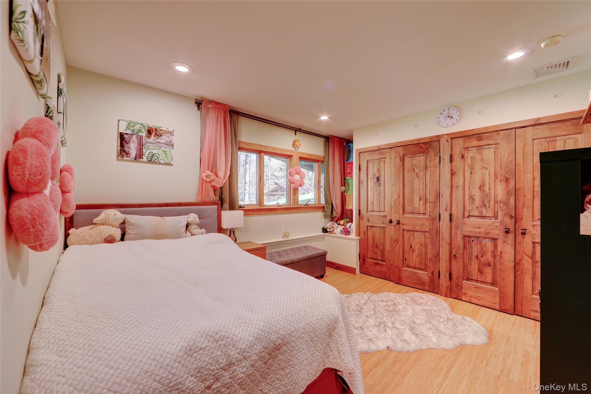 380 Long Ridge Road Property Photo 28