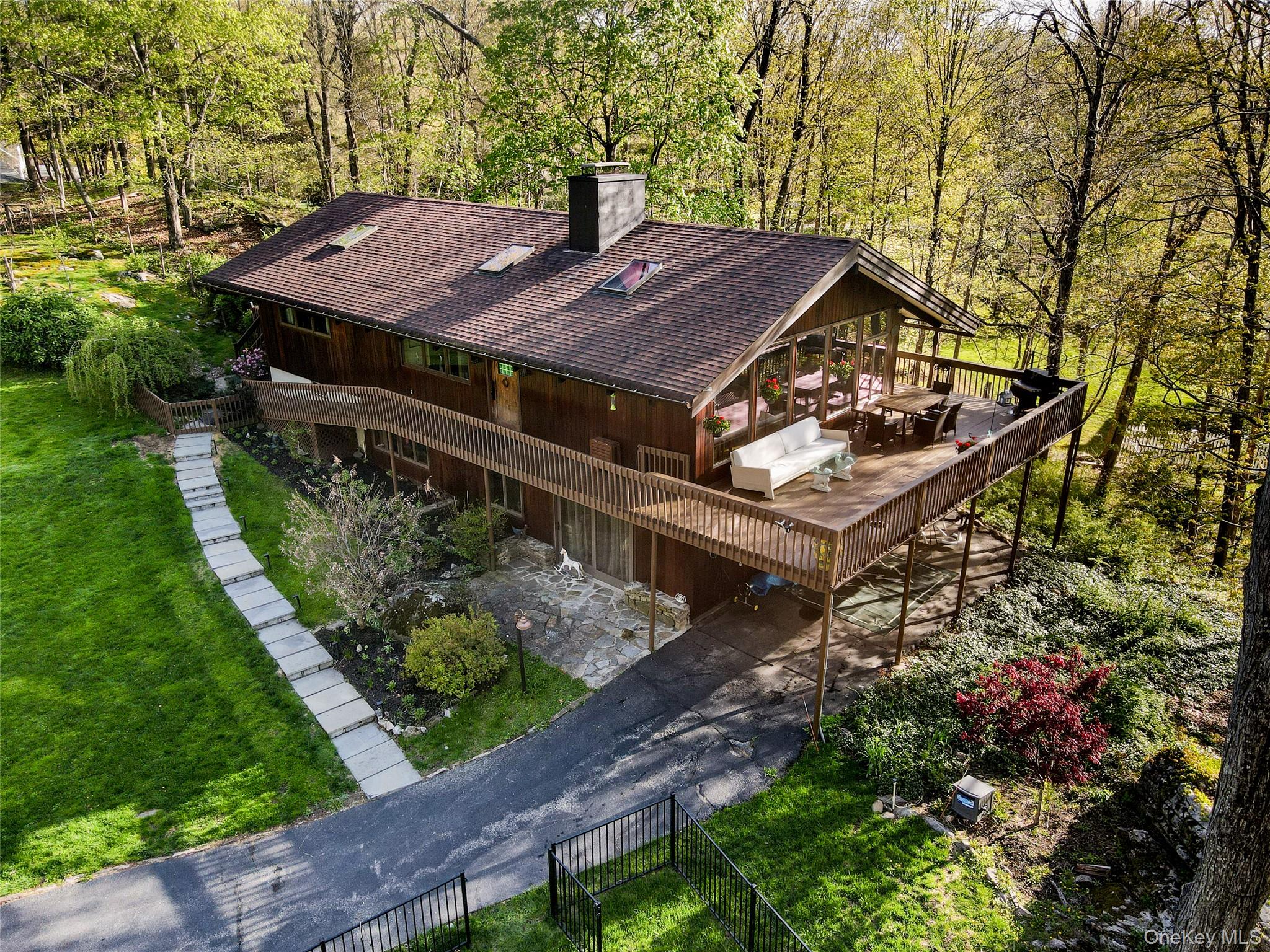 380 Long Ridge Road Property Photo 45
