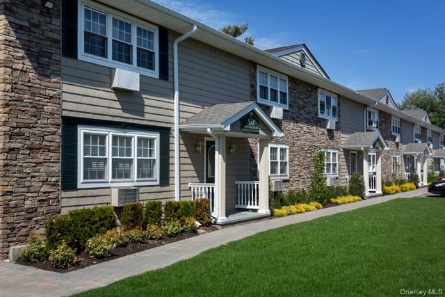809 Long Island Avenue 6A Property Photo 1