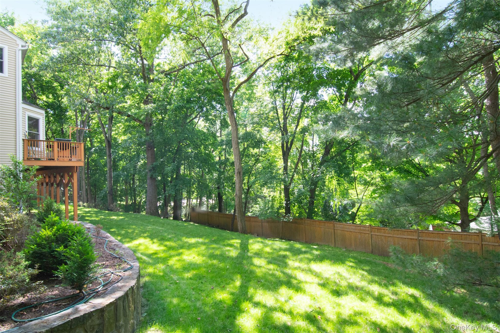 13 Janet Terrace Property Photo 28