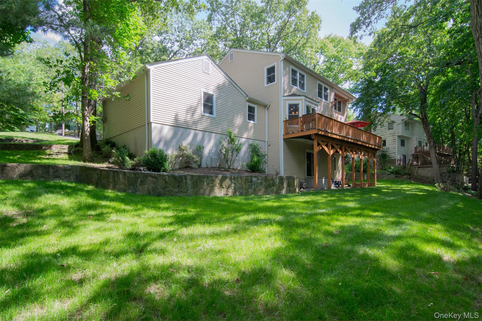 13 Janet Terrace Property Photo 30