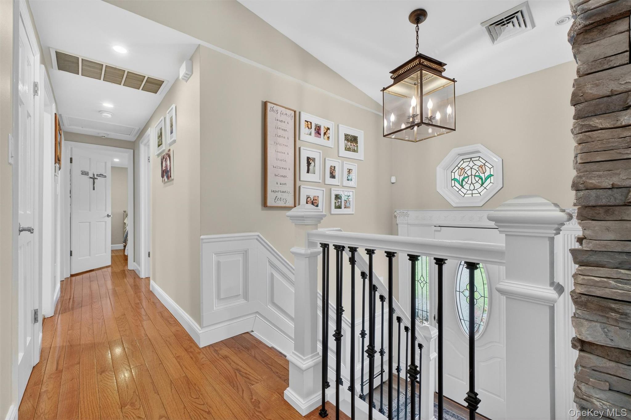 46 Camelot Road Property Photo 18