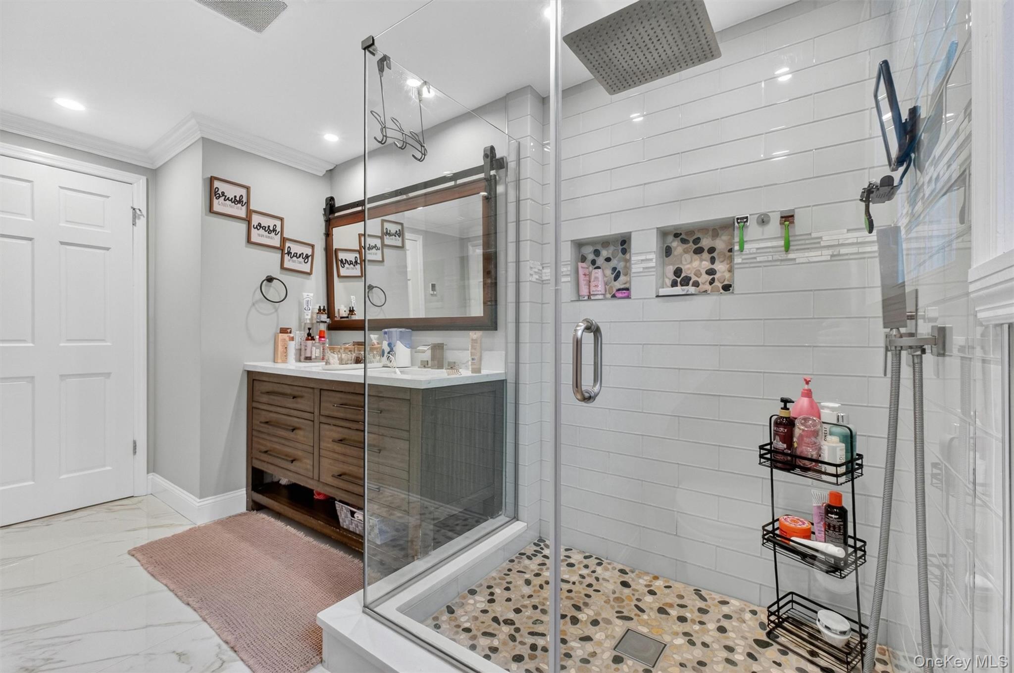 46 Camelot Road Property Photo 26