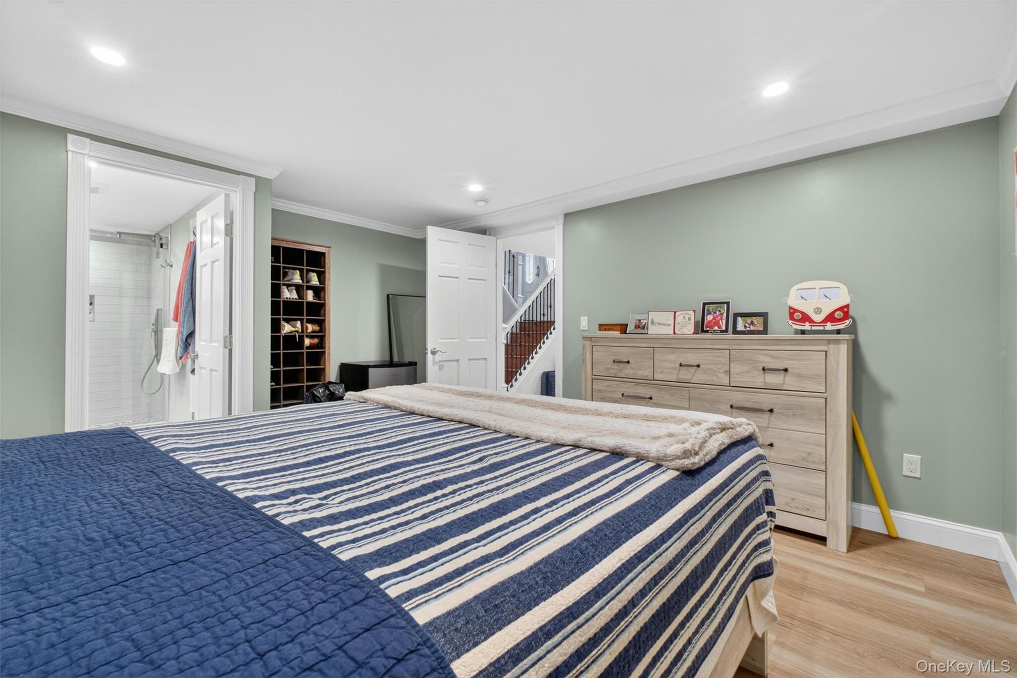 46 Camelot Road Property Photo 32