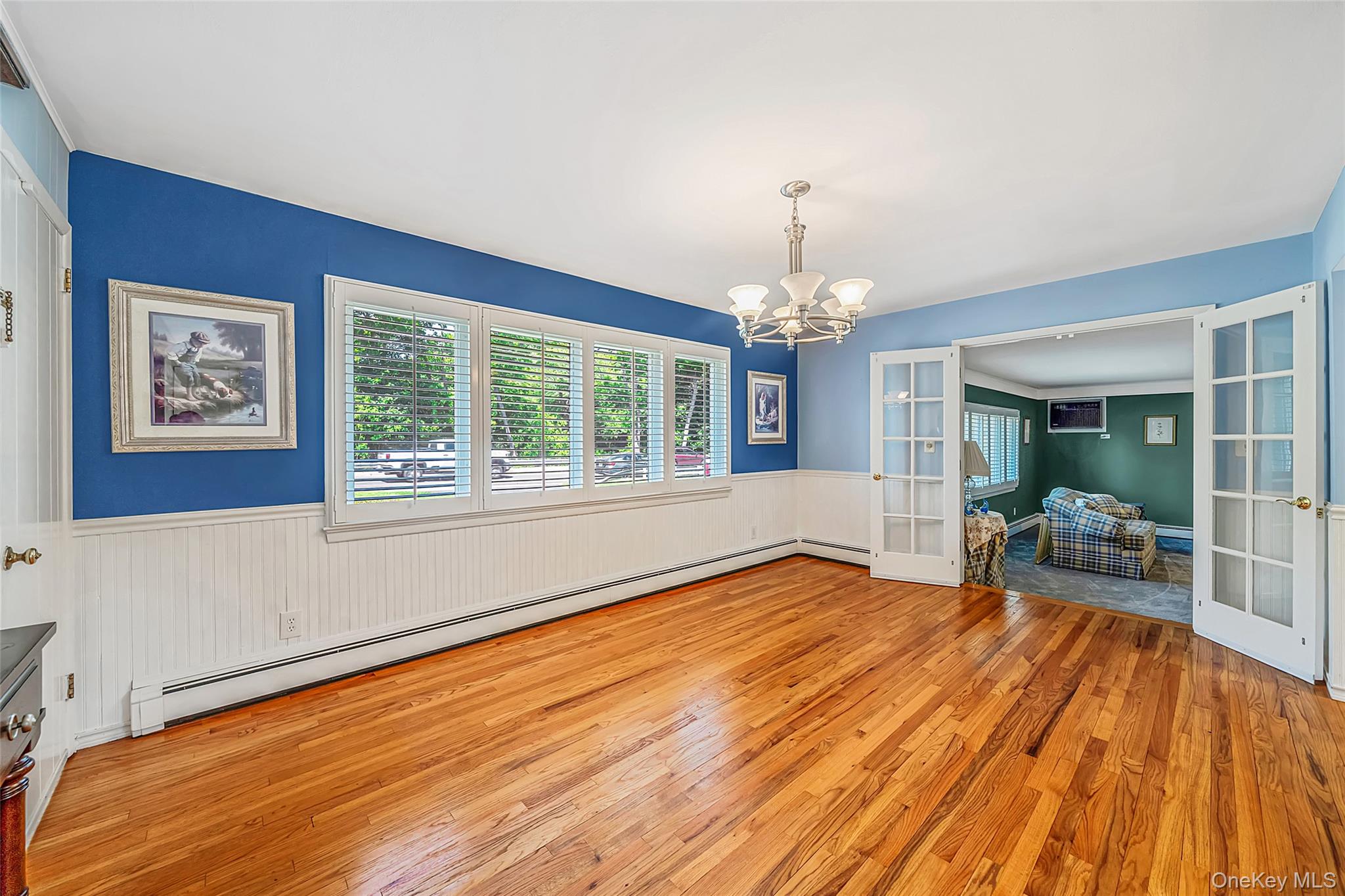 376 S Country Road Property Photo 8