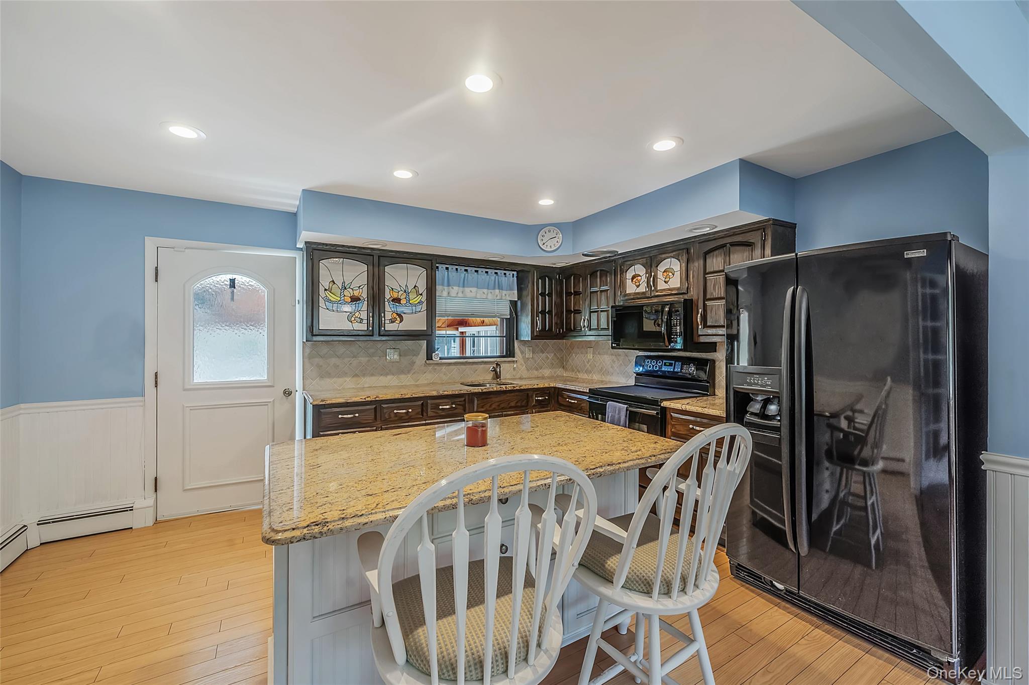 376 S Country Road Property Photo 13