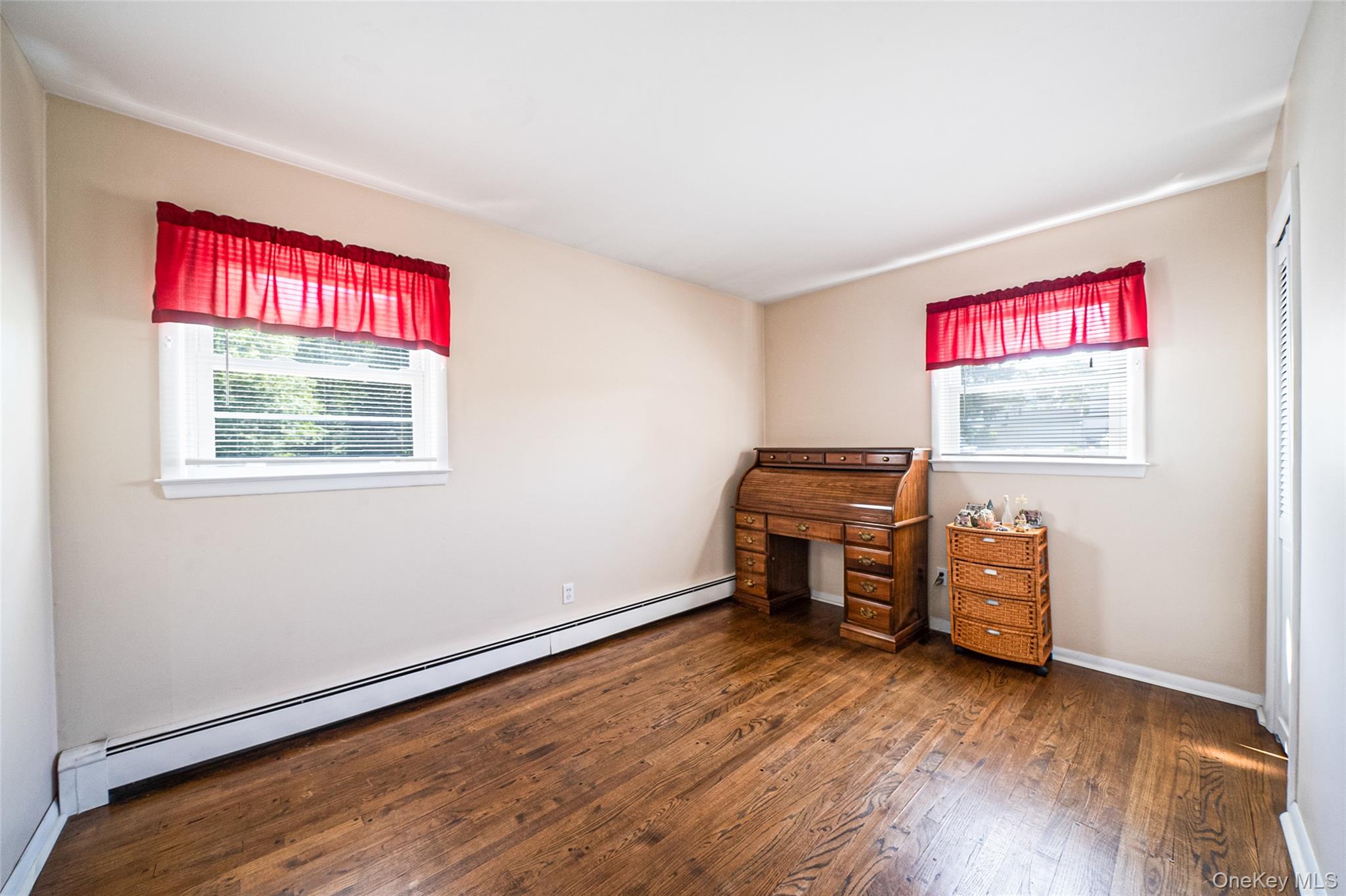 376 S Country Road Property Photo 18