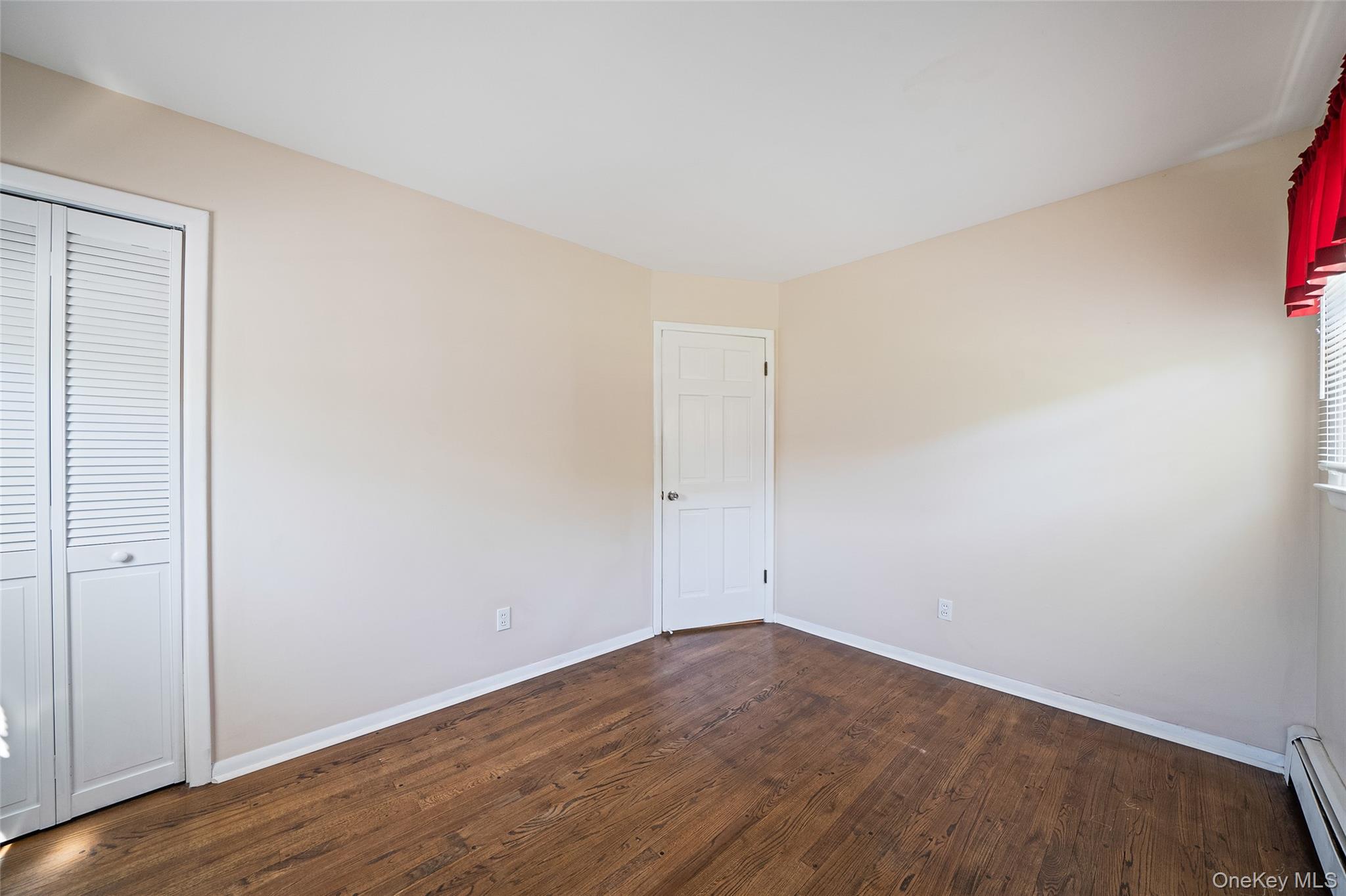 376 S Country Road Property Photo 19