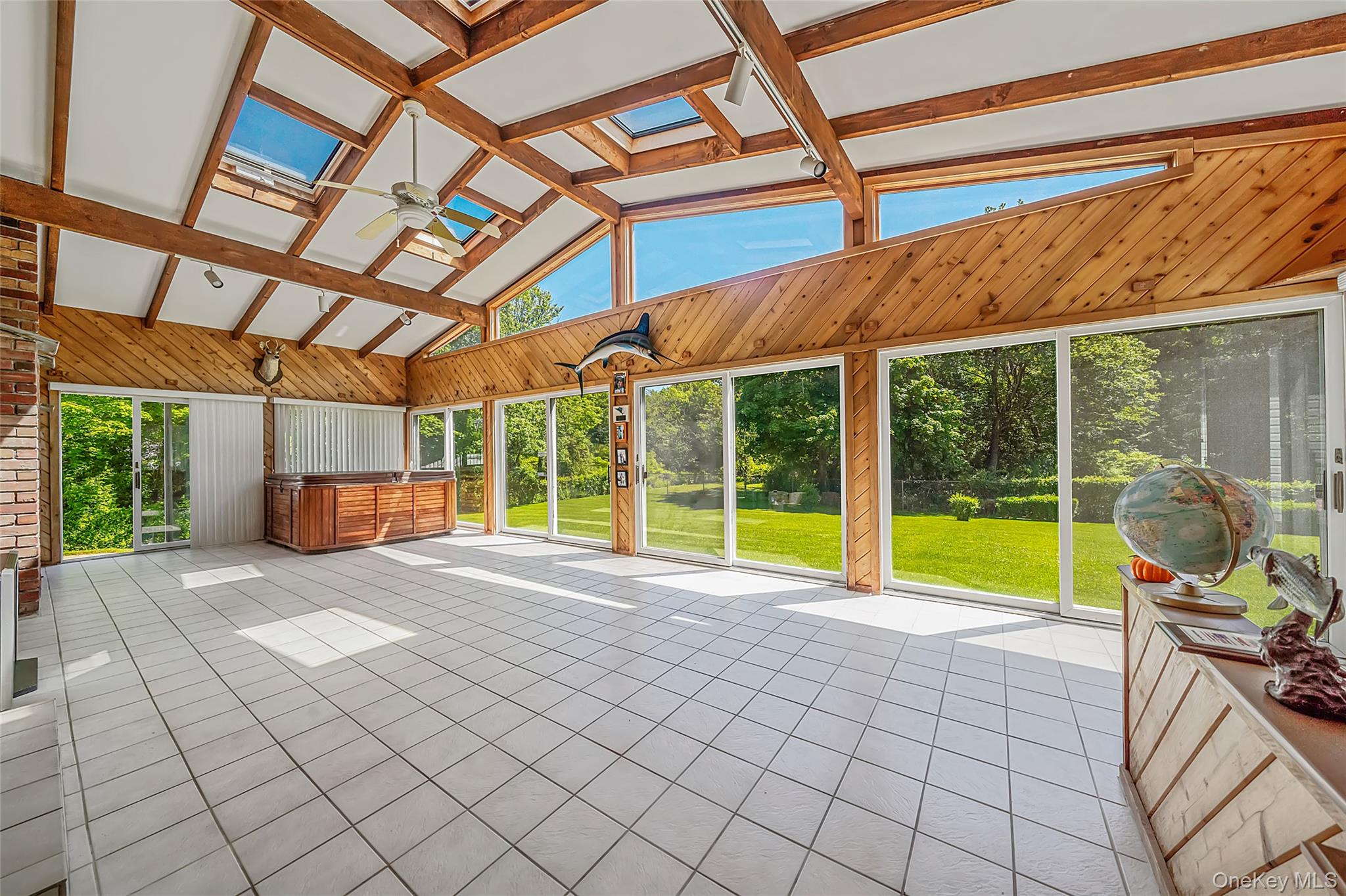376 S Country Road Property Photo 22