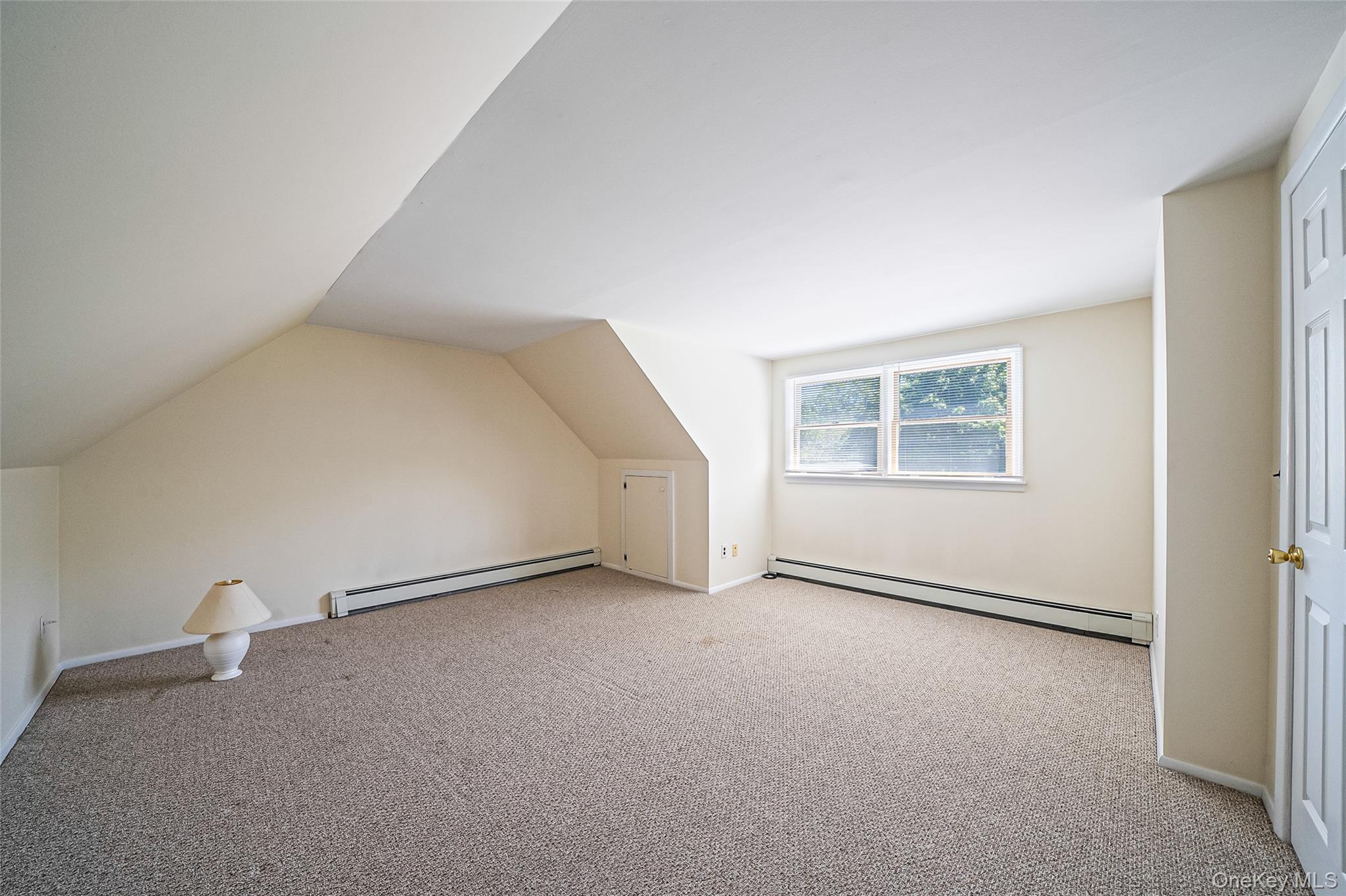 376 S Country Road Property Photo 25