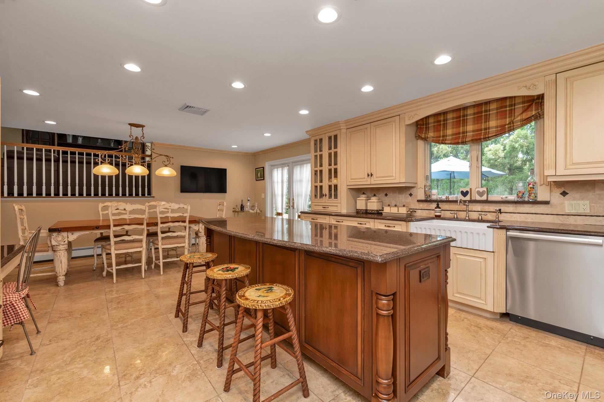 2114 Donna Drive Property Photo 12