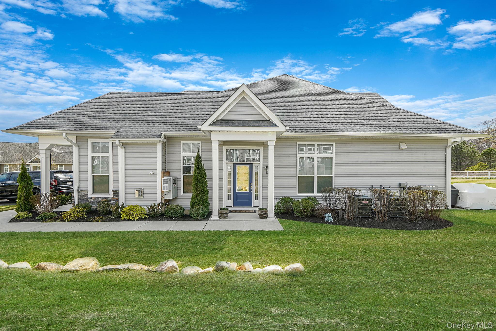 366 Wavell Avenue Property Photo 3