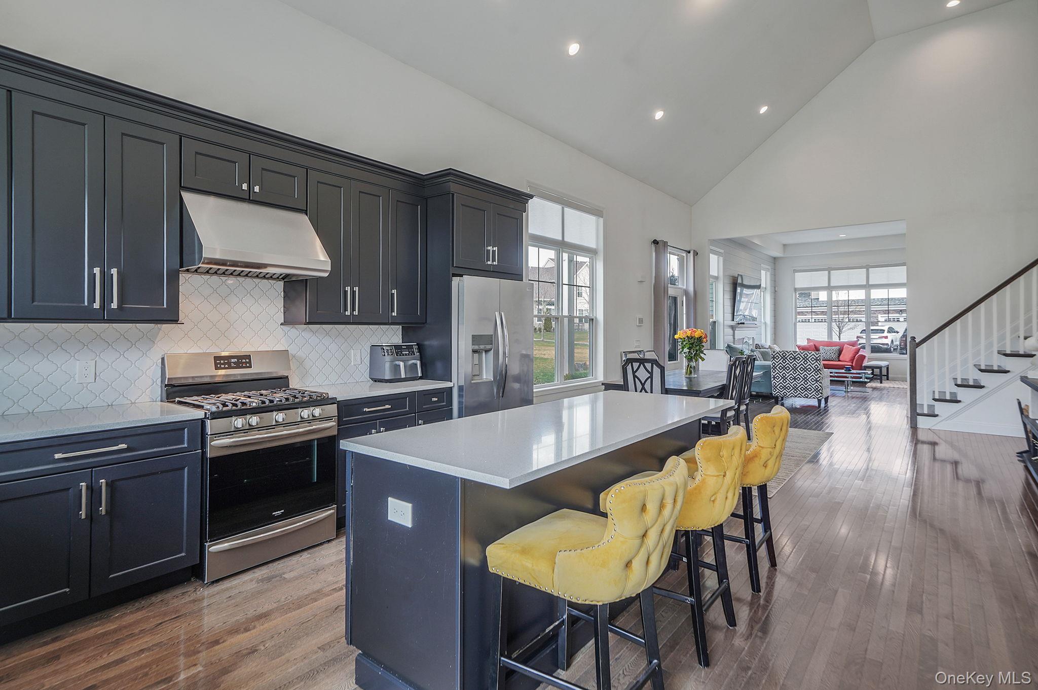 366 Wavell Avenue Property Photo 15