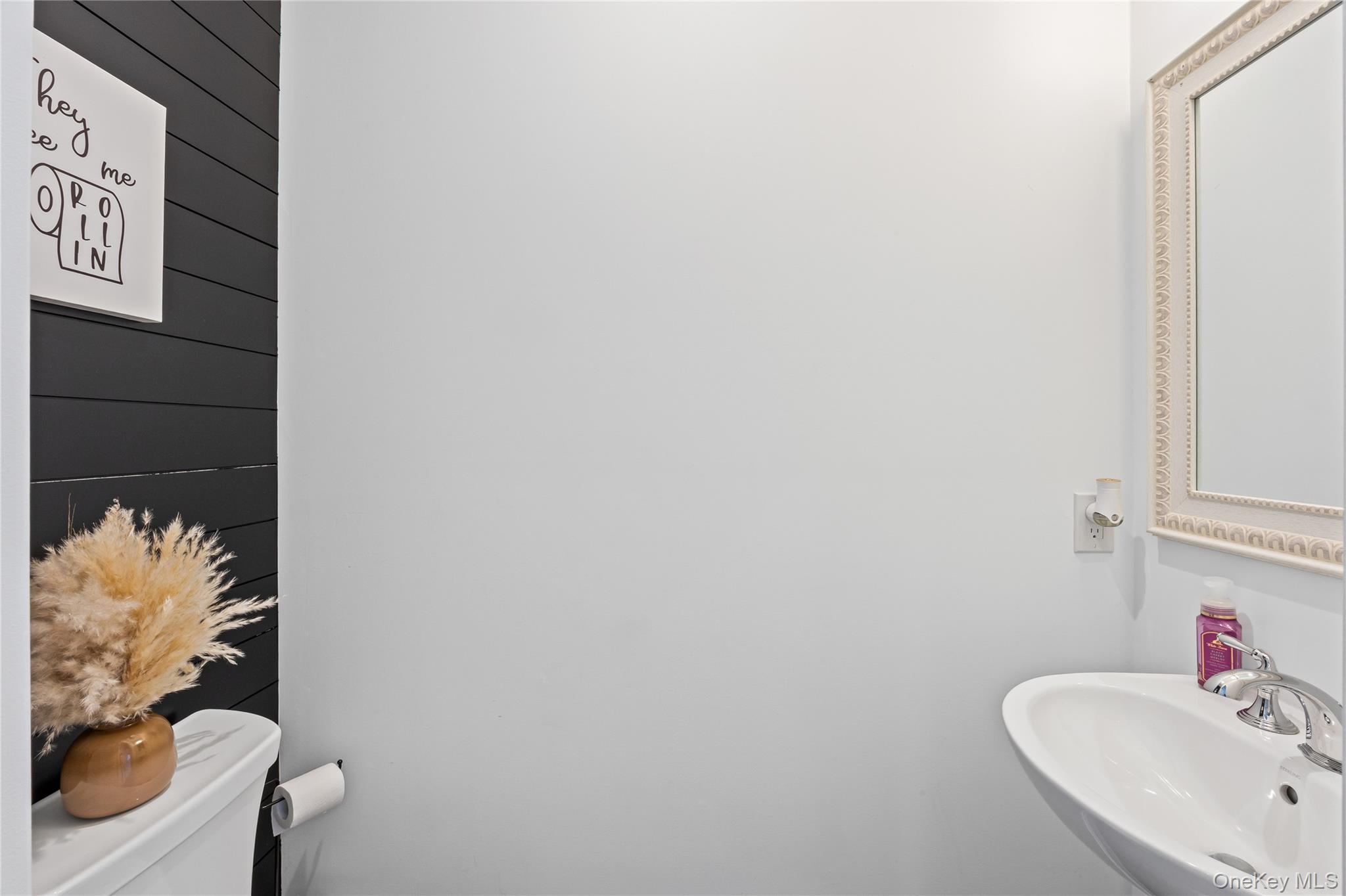 366 Wavell Avenue Property Photo 16