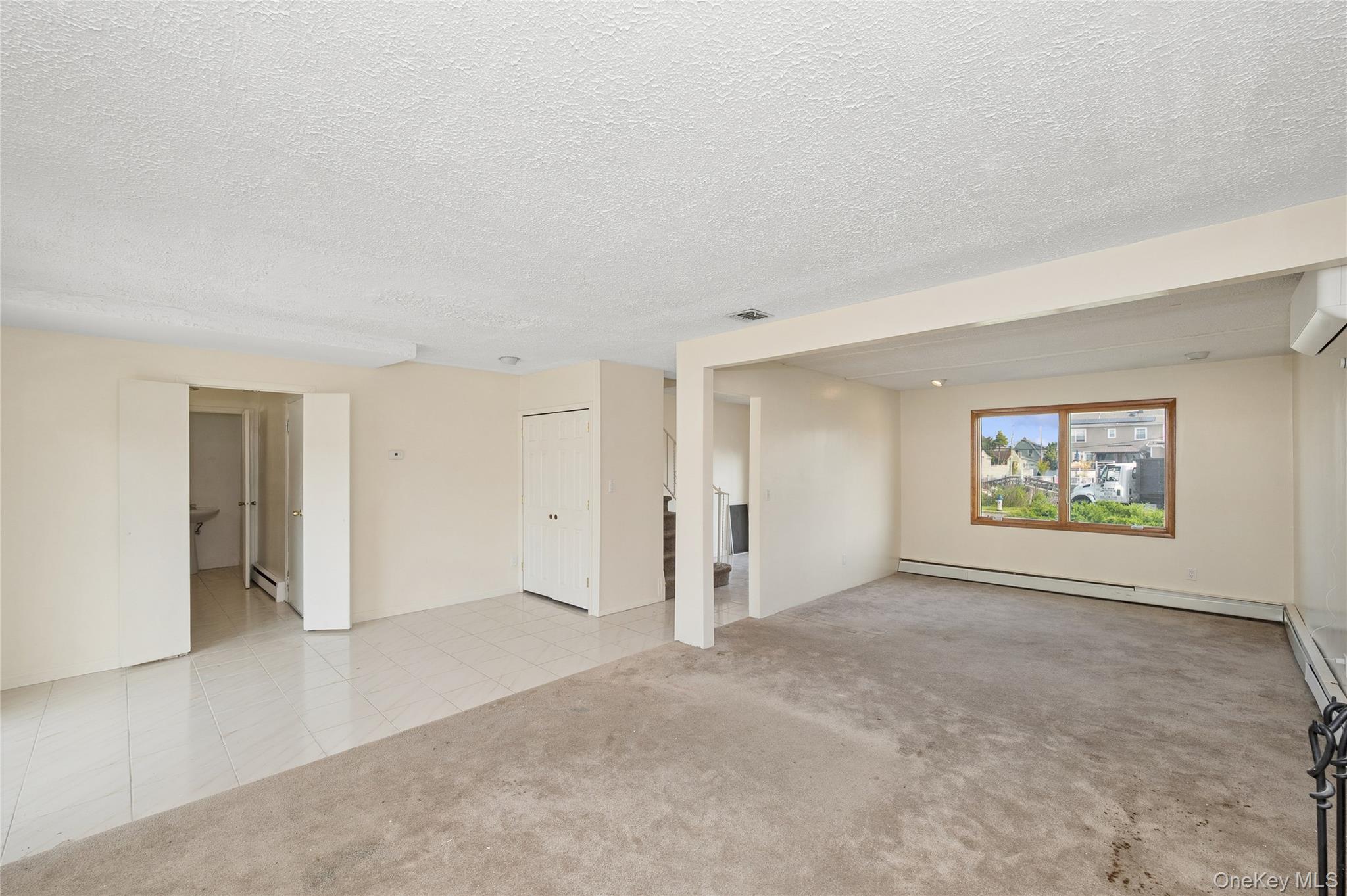 2625 Riverside Drive Property Photo 6