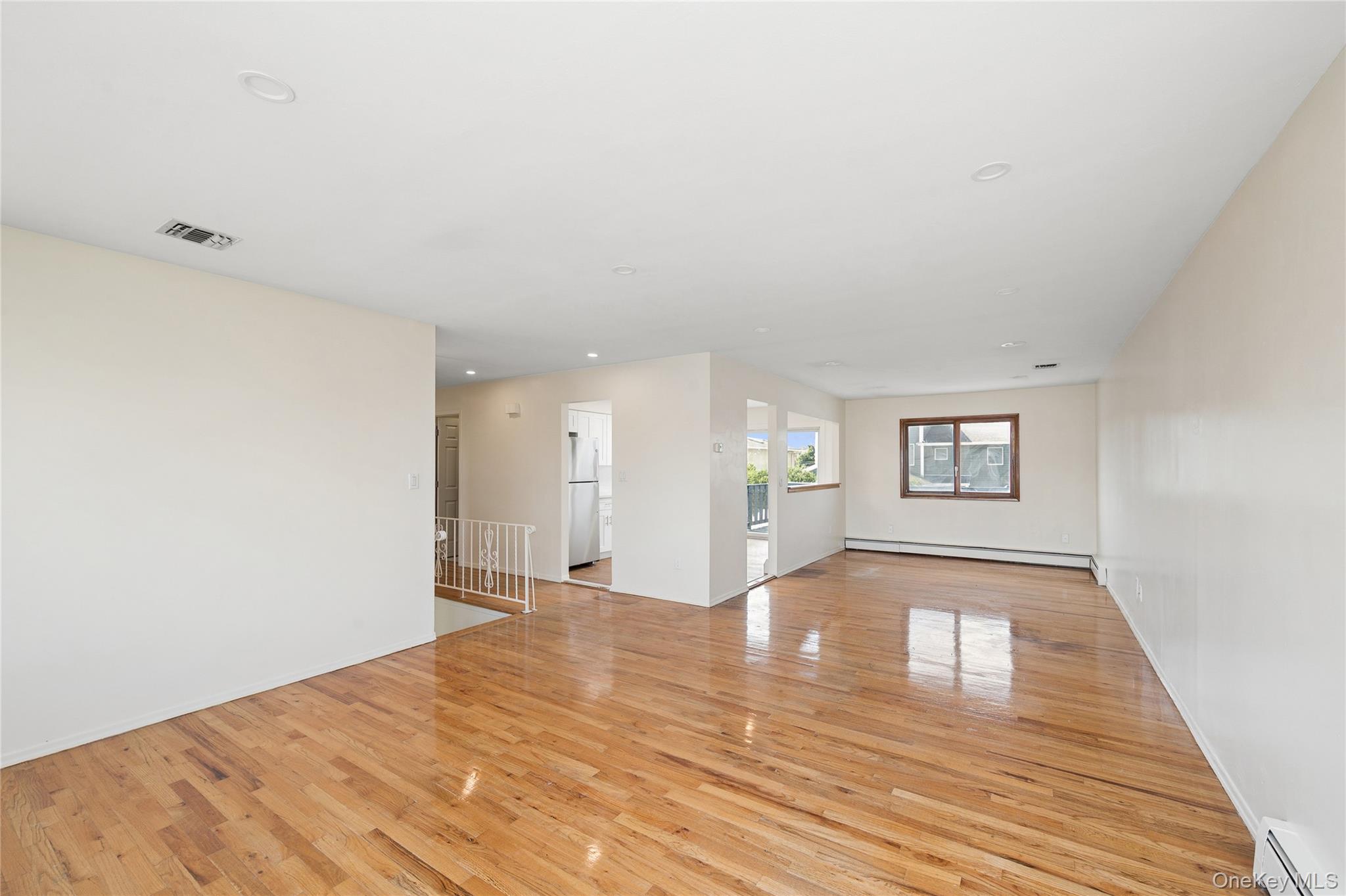 2625 Riverside Drive Property Photo 12
